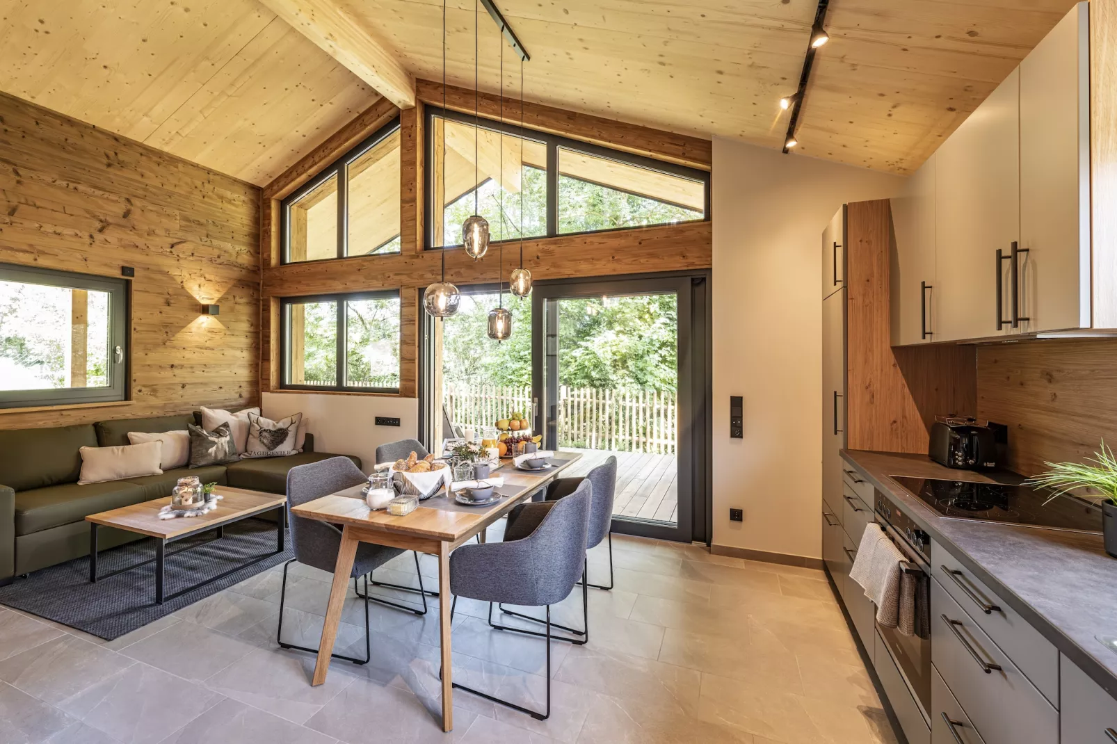 Chalet Bungalow-Esszimmer