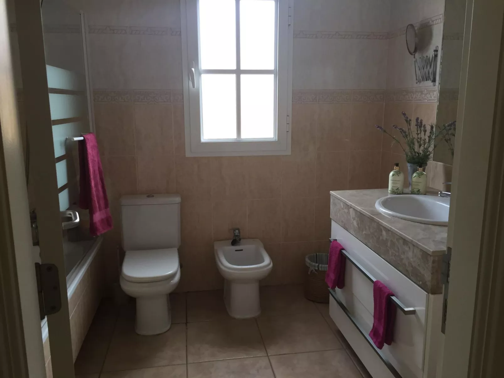 Casa Paraiso - Villa mit überdachter Terrasse-Dedans