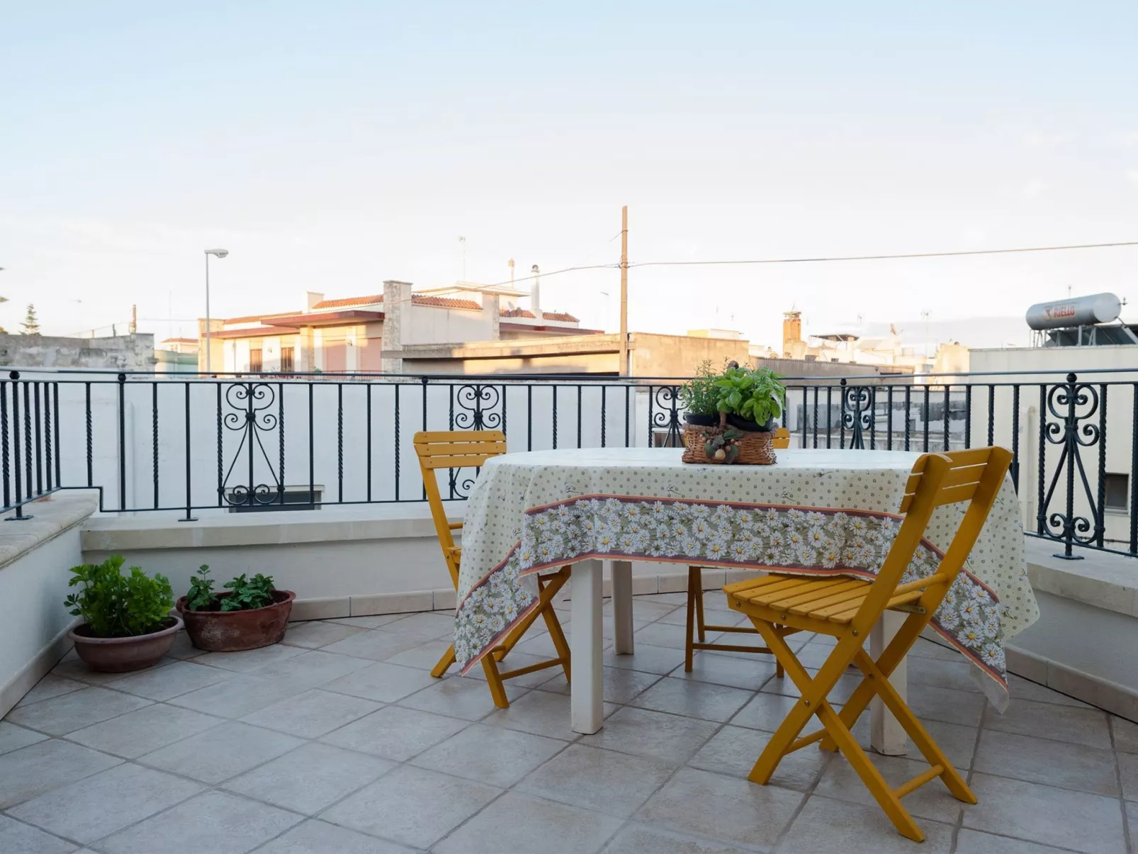 Wohnung 'Il Pergoletto' mit Terrasse-Dehors