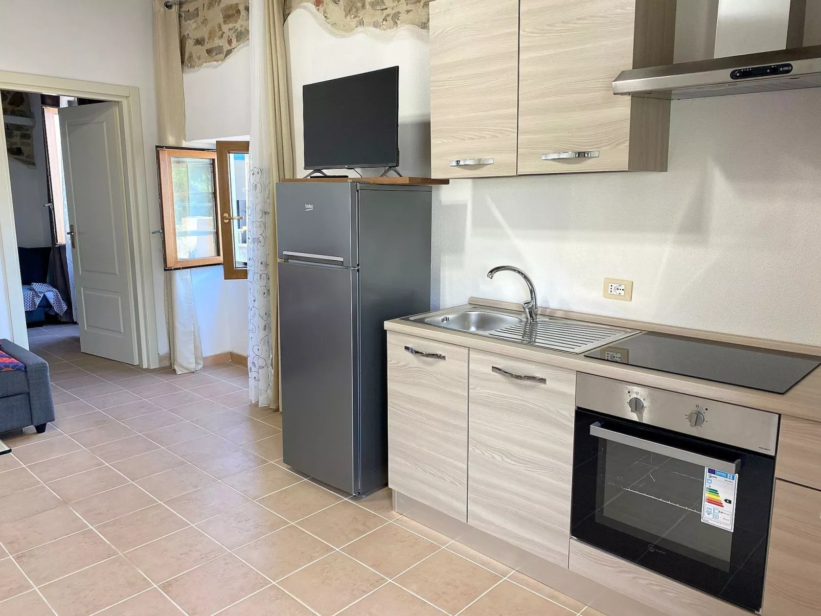 "Giotto" mit Terrasse-Drinnen