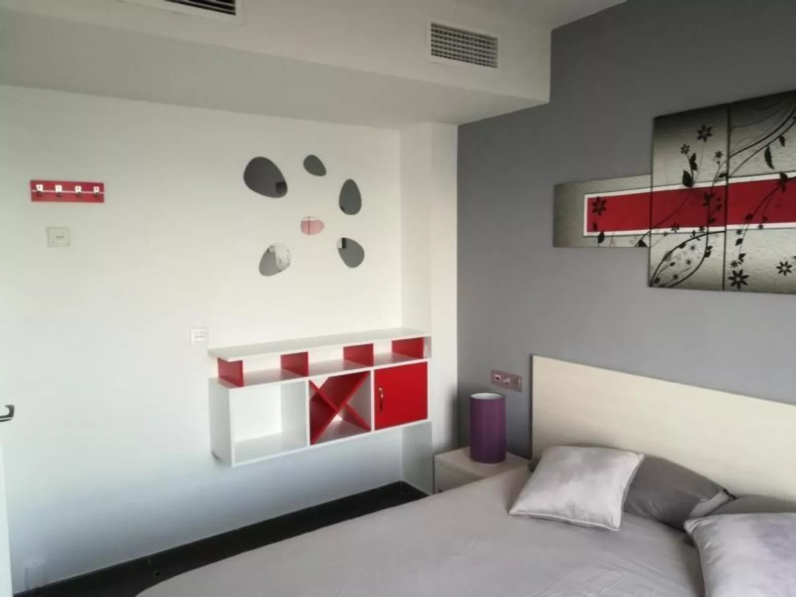 Mit Gemeinschaftspool-Dedans