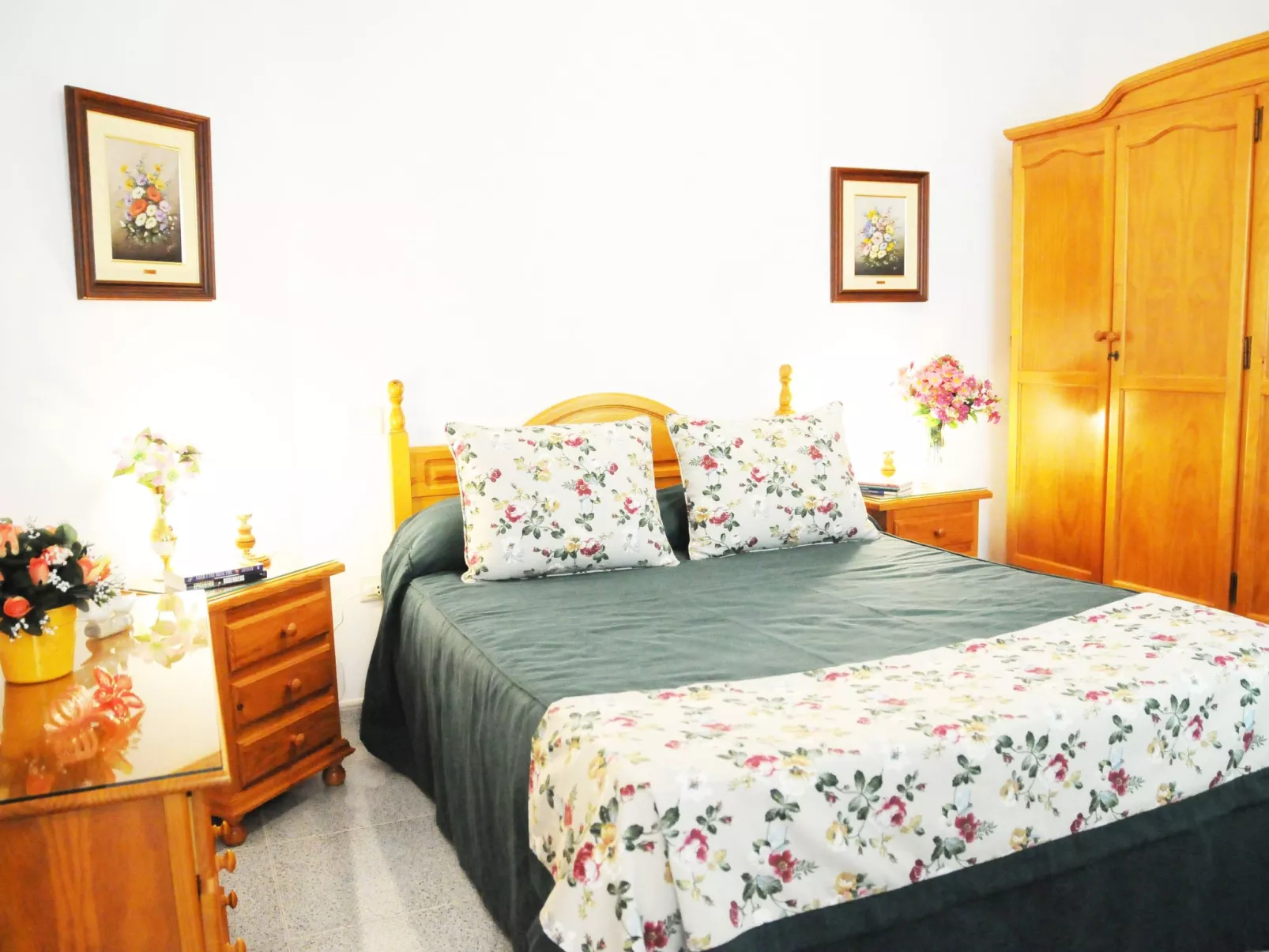 Helles Appartement im Erdgeschoss-Drinnen