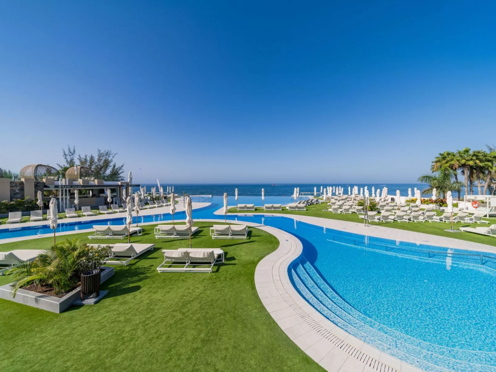 Villa mit Wasserblick-Inside