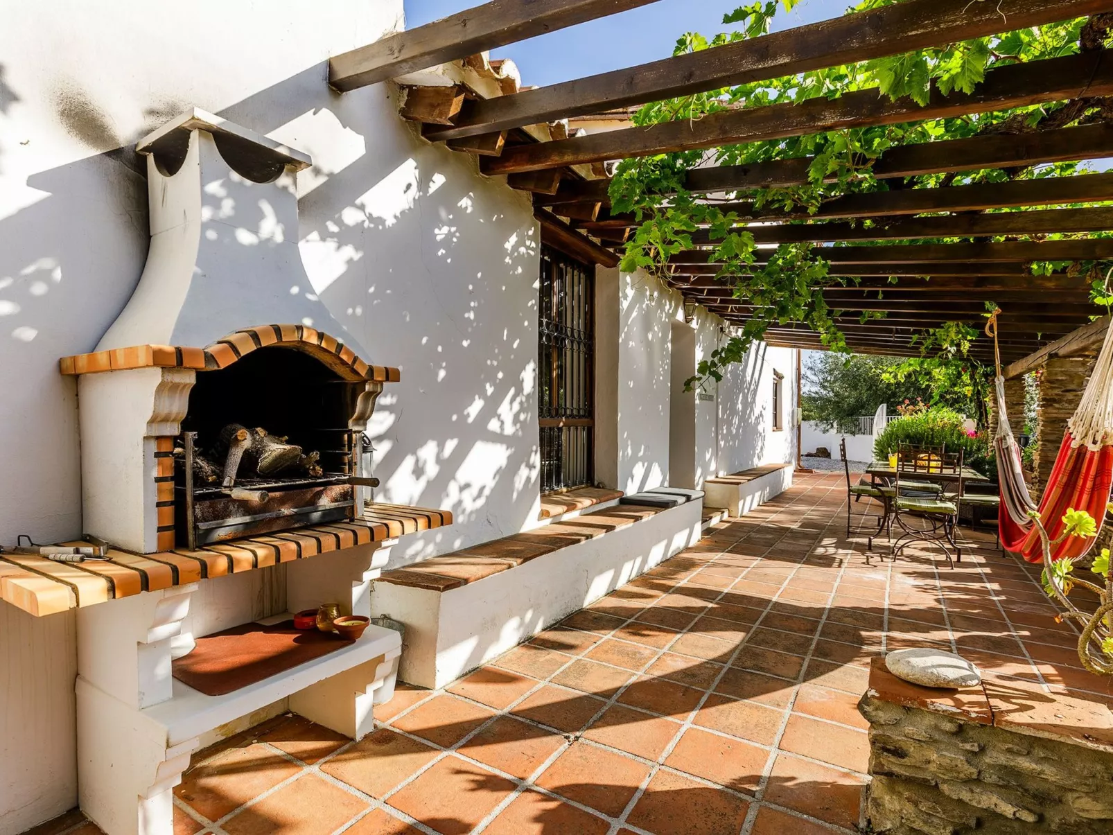 Hundefreundliches Ferienhaus mit privatem Pool-Outside