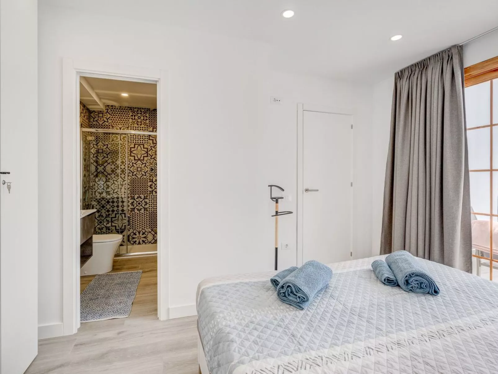 Los Diamantes-Inside