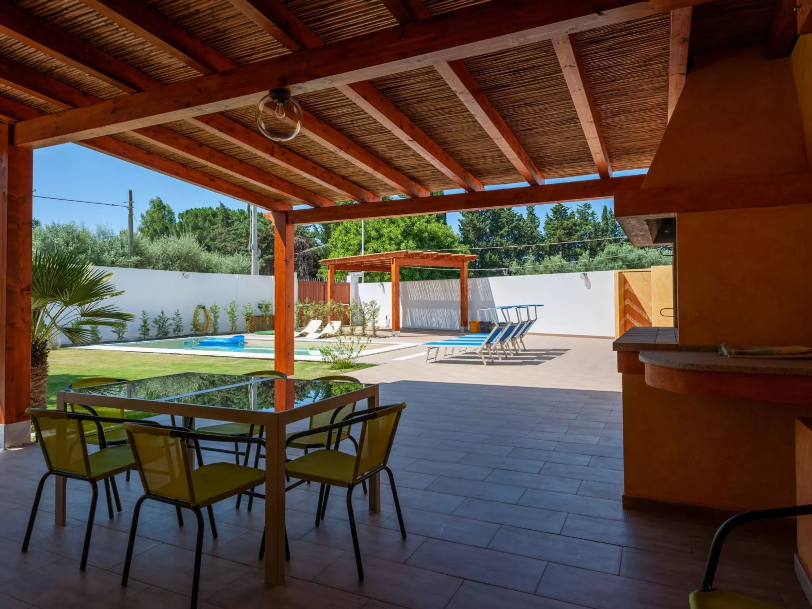 'Chloe-Image-tags.info