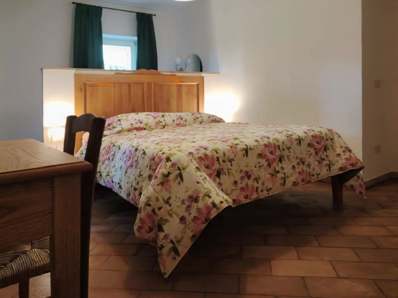 Ferienvilla casaRegina bb mit Panoramablick auf den Hügel-Dedans