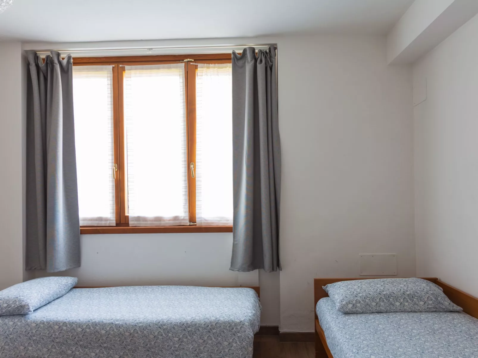 Mit Blick auf den Comer See-Dedans