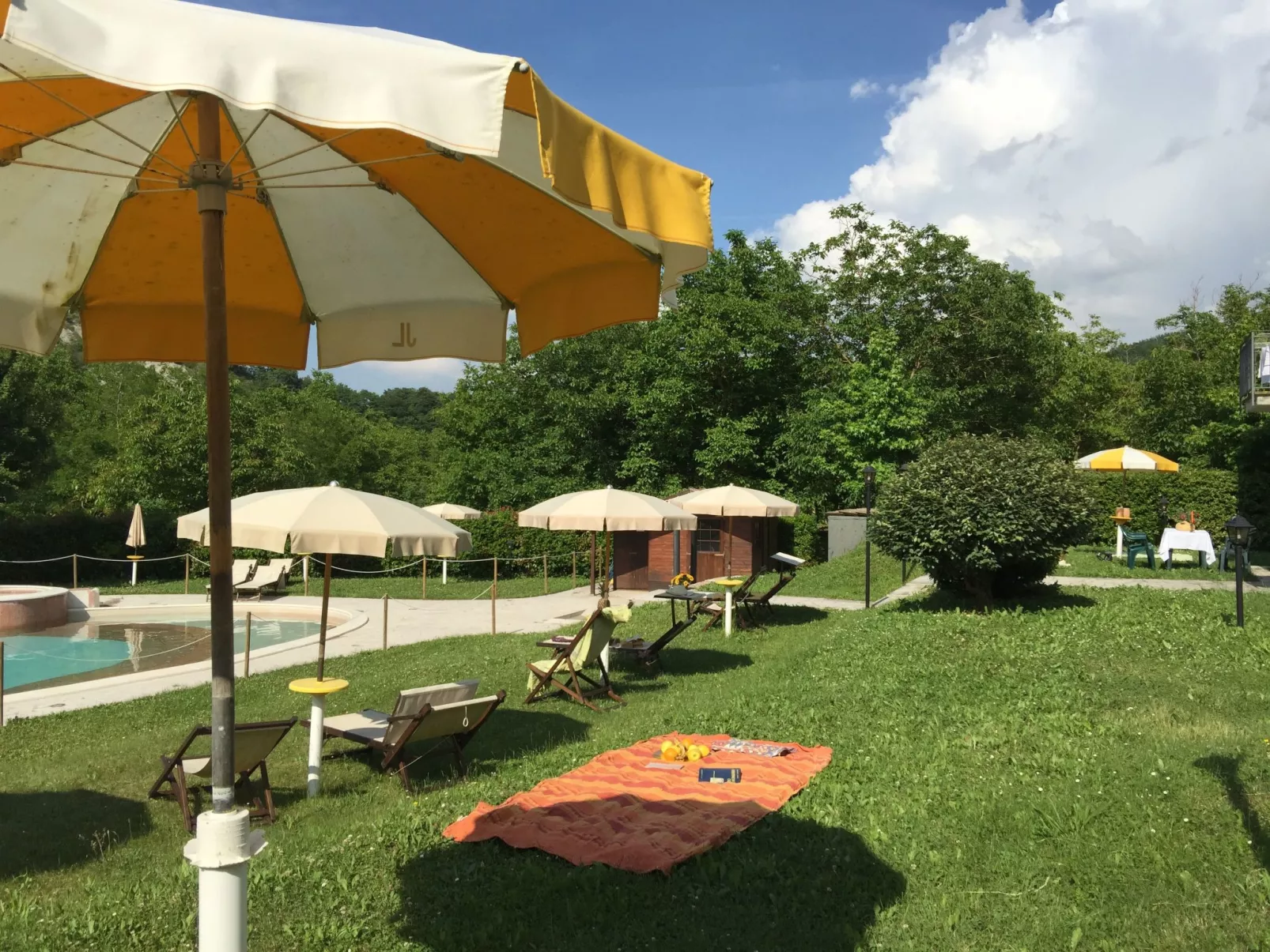 Wohnung in Apecchio mit Garten-Dehors