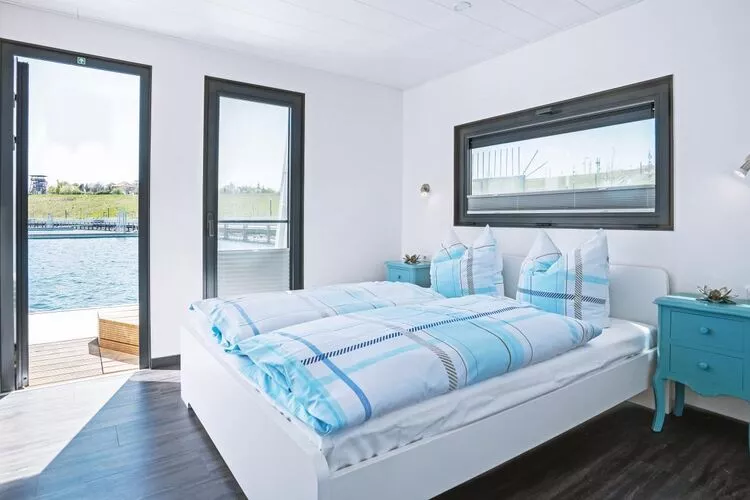 Floating 33 - LP 16  / 4 Personen-Bedroom