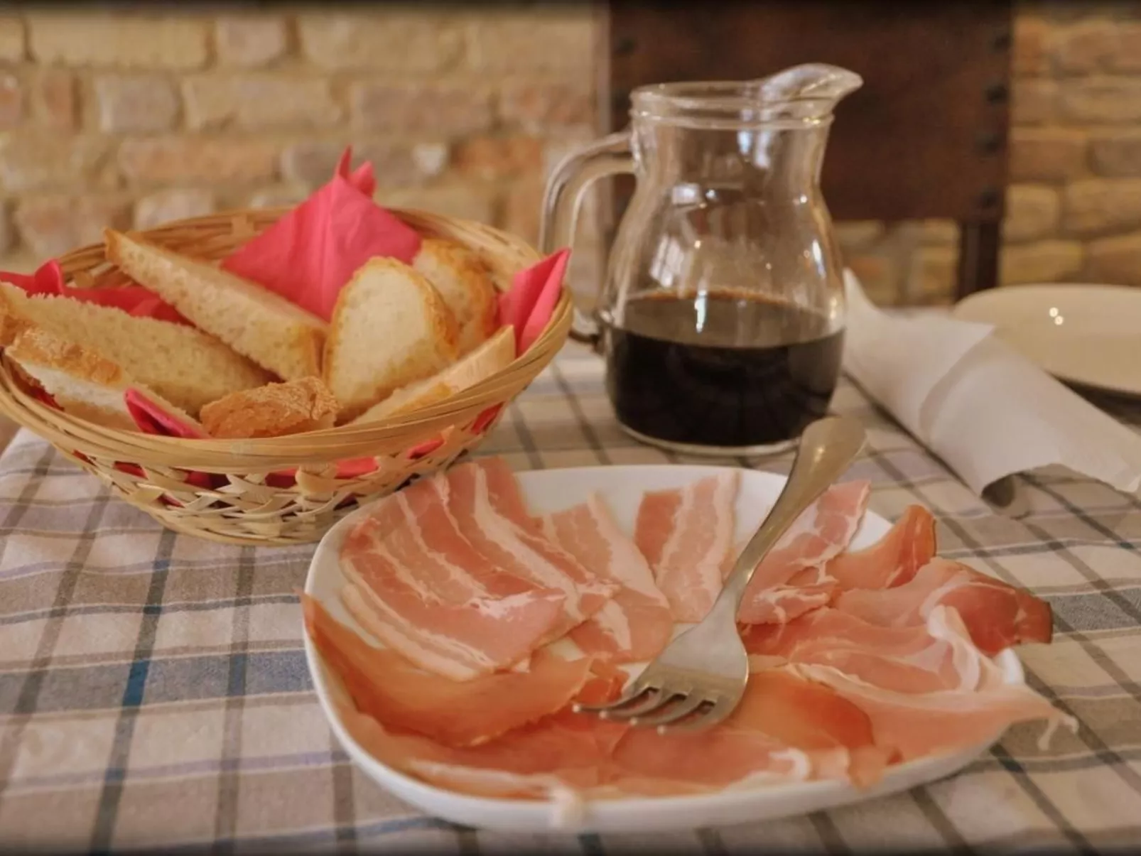 Studio  BUBO  - Pool - Ausblick- Kunst-Inside