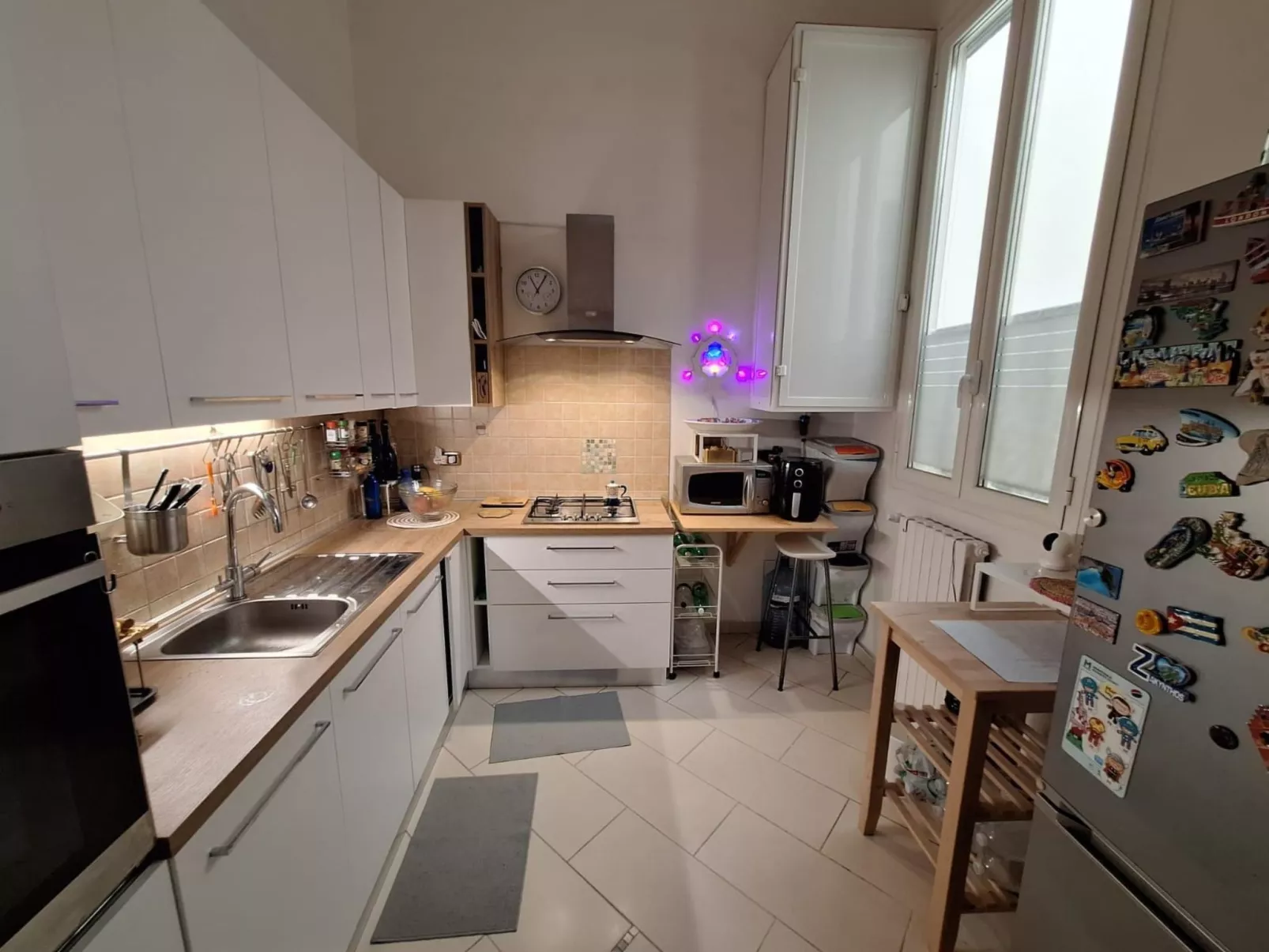 Touristenwohnheim "Via tanzi 27 bari"-Image-tags.info