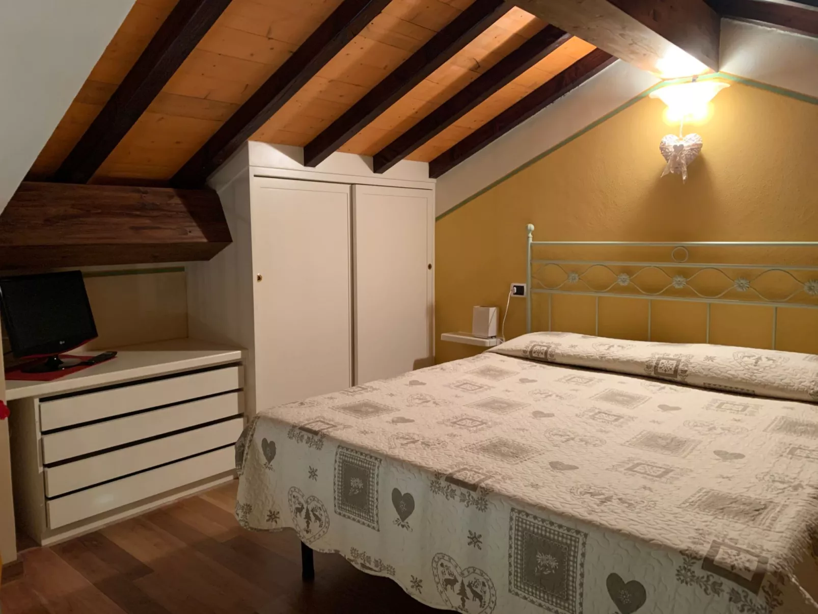 'Villa Mandolata-Inside