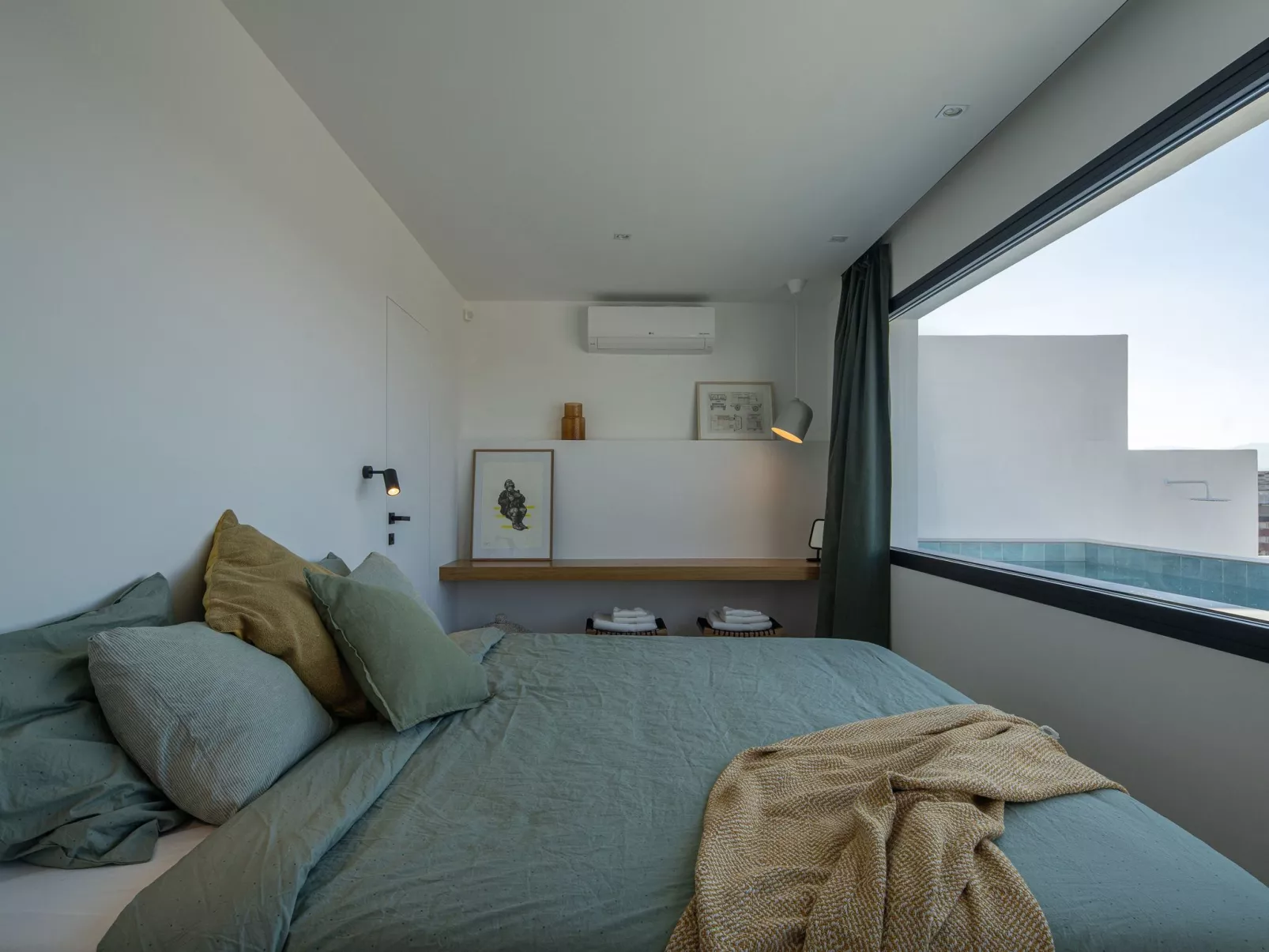 Privater Pool - Terrasse mit Aussicht - Tolle Lage-Dedans