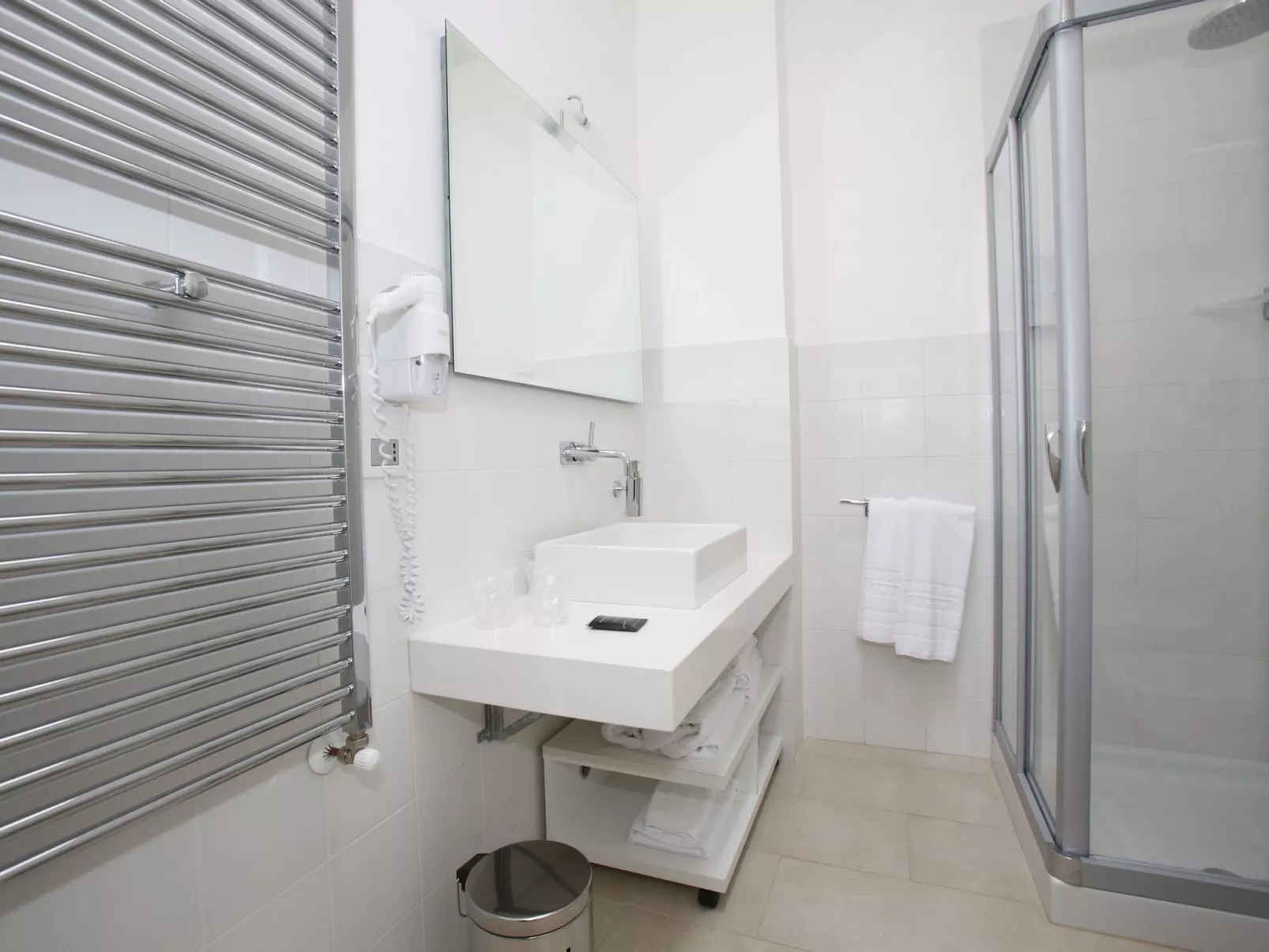 Villa Hecate mit Panoramapool-Dedans