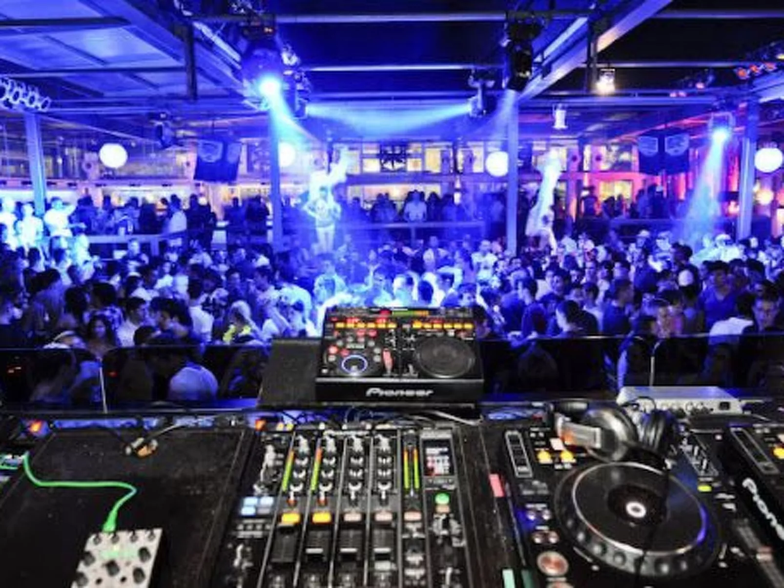 Wohnung in Villasimius mit Möblierter Terrasse-Image-tags.info