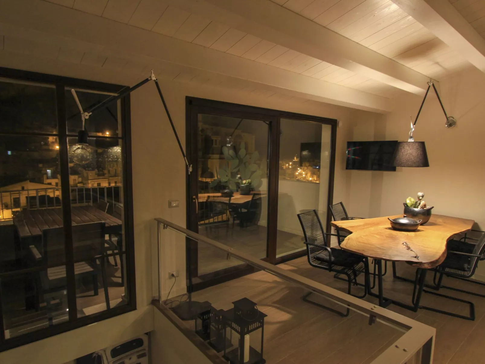 Nettes Appartement in Scicli mit Möblierter Terrasse-Inside