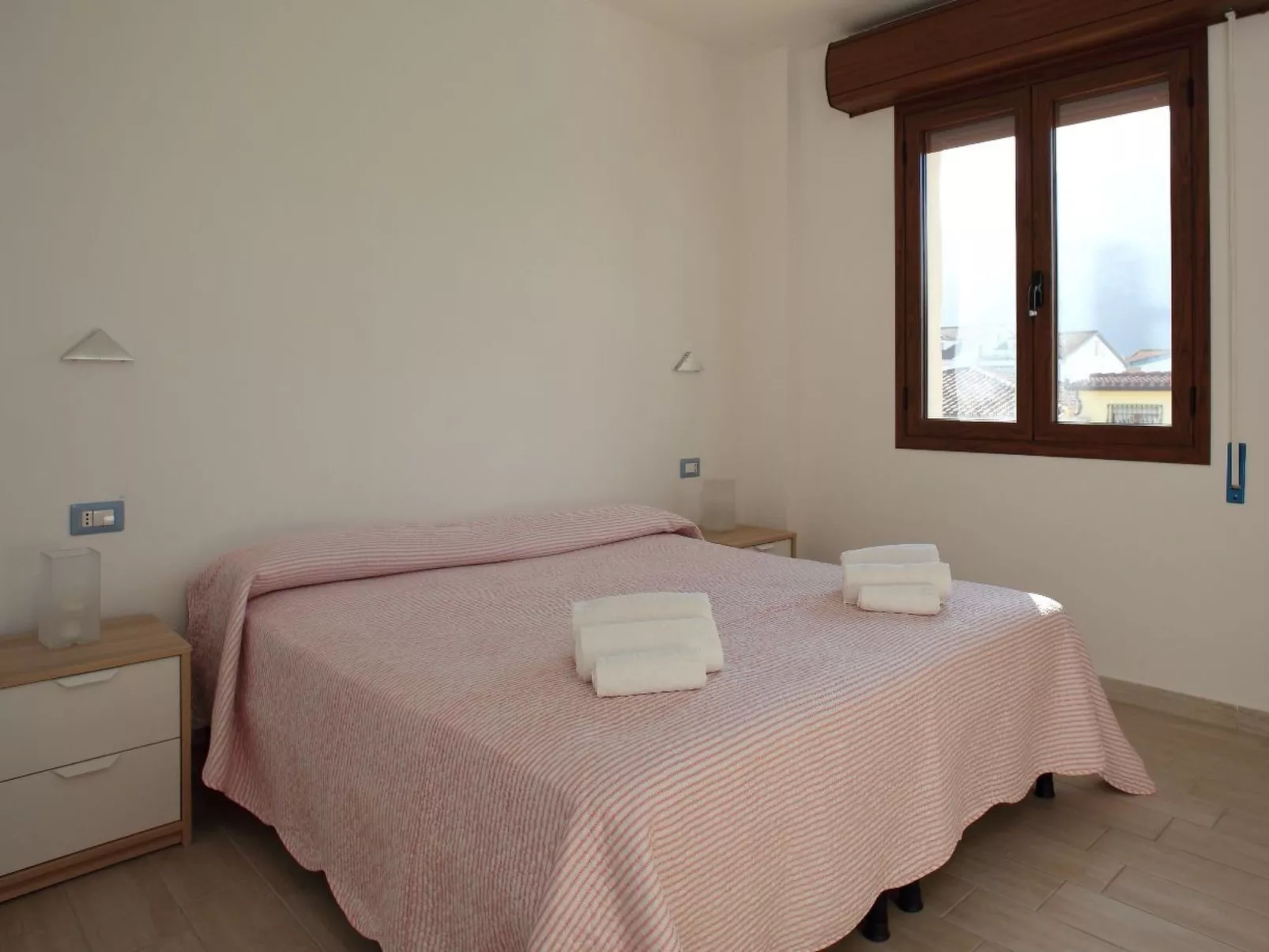 Anwesen mit Balkon-Image-tags.info