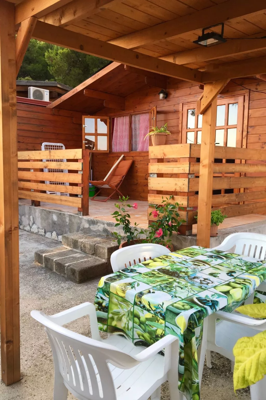 Gemütliches Haus in Vieste mit privatem Garten-Draußen