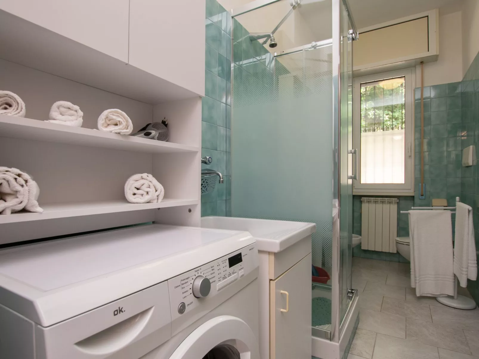 Studio 'Türkis' mit Terrasse-Drinnen