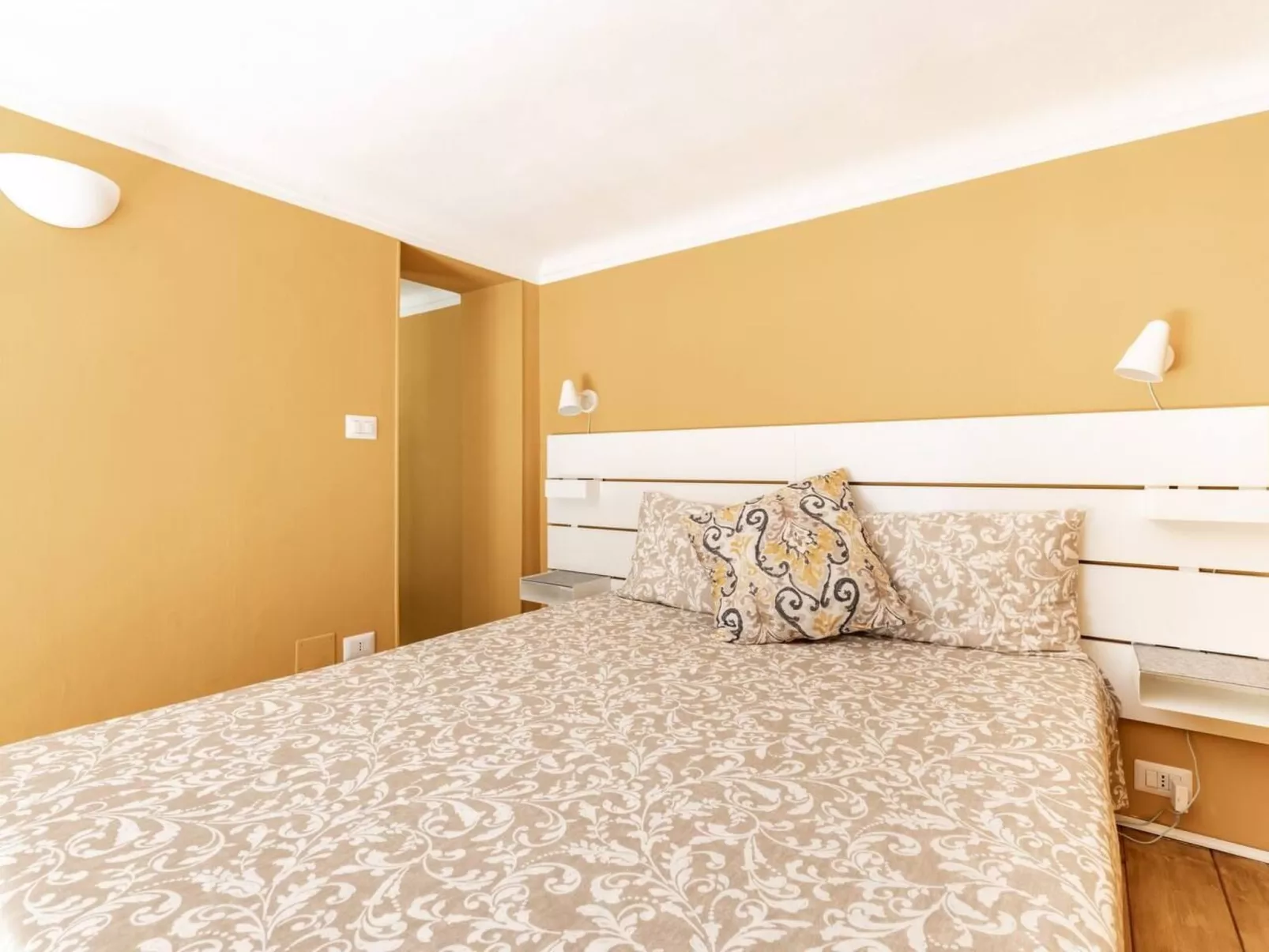 Carla B von Holiday World-Dedans