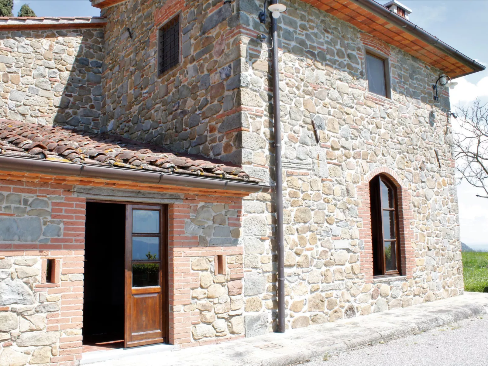 Für 10 Personen in Montecatini Tere, Toskana (Provinz Pistoia)-Draußen