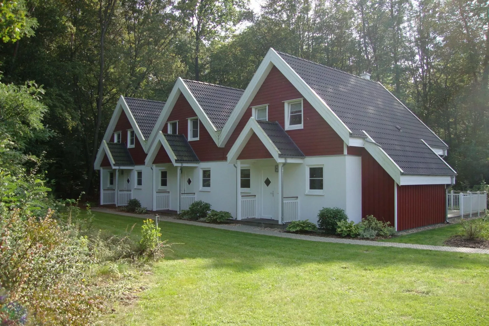 Familienhaus am Wald-Außenbereich Sommer