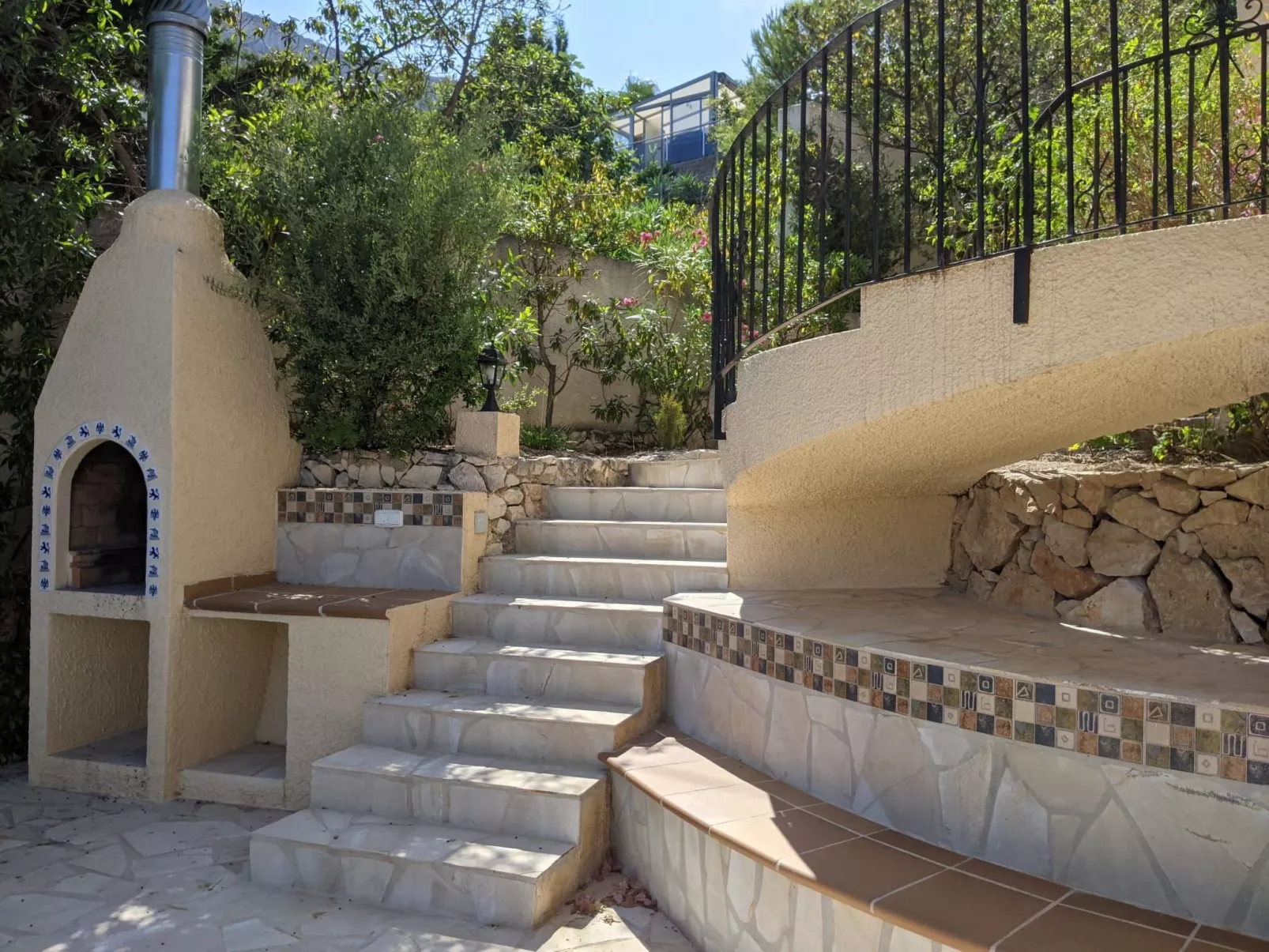 Mit privatem Pool und Meerblick-Draußen