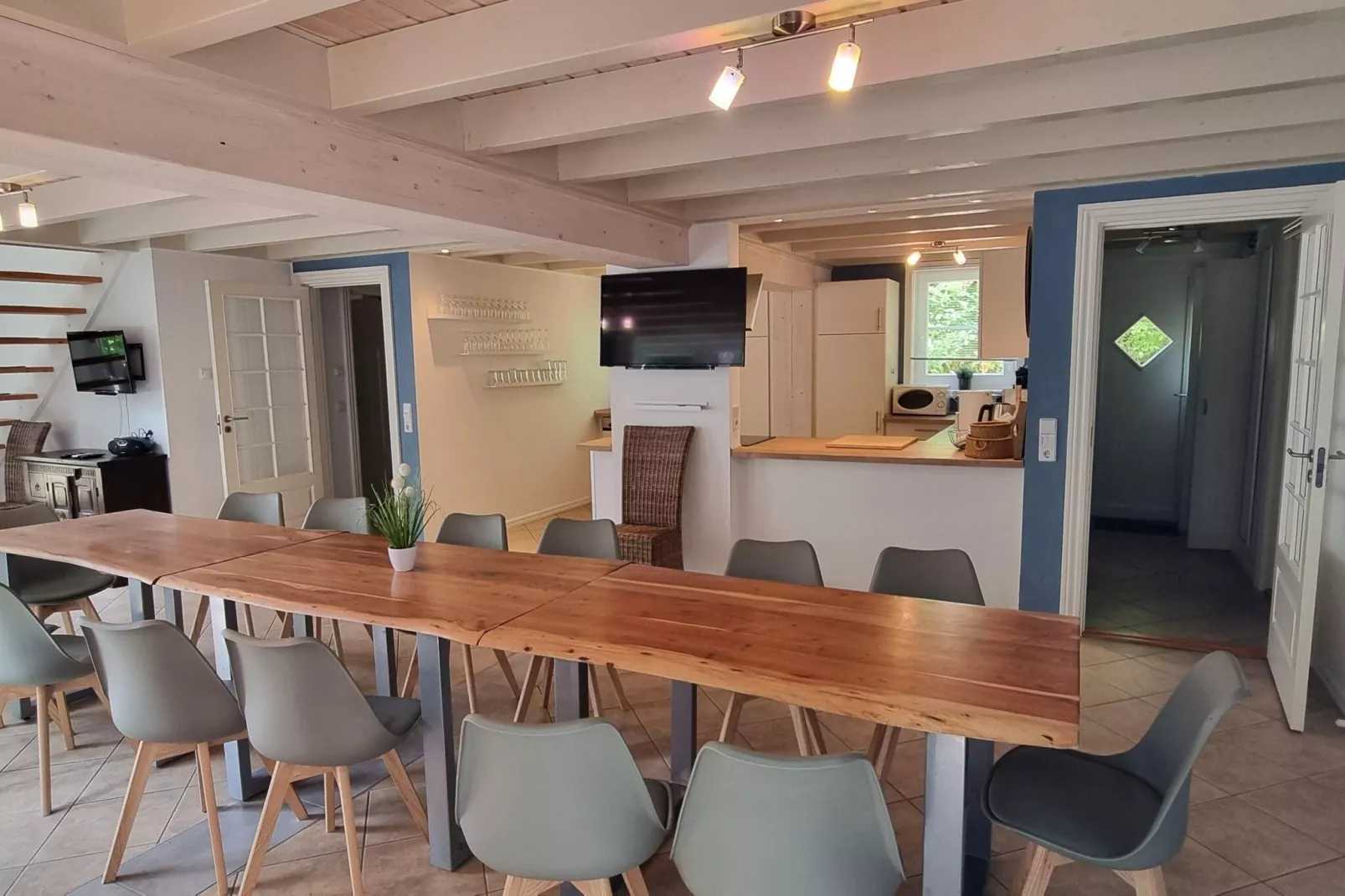 Familienhaus am Wald-Esszimmer