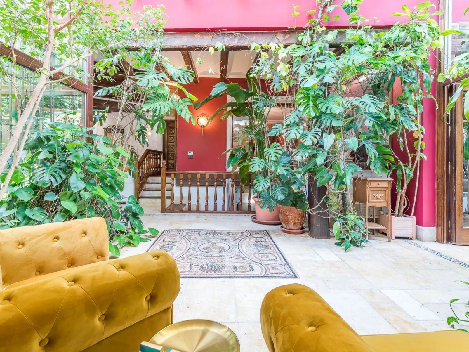 5-Suiten Madrid Villa Oasis, Schwimmbad-Spa, Fitnessraum, Club-Inside