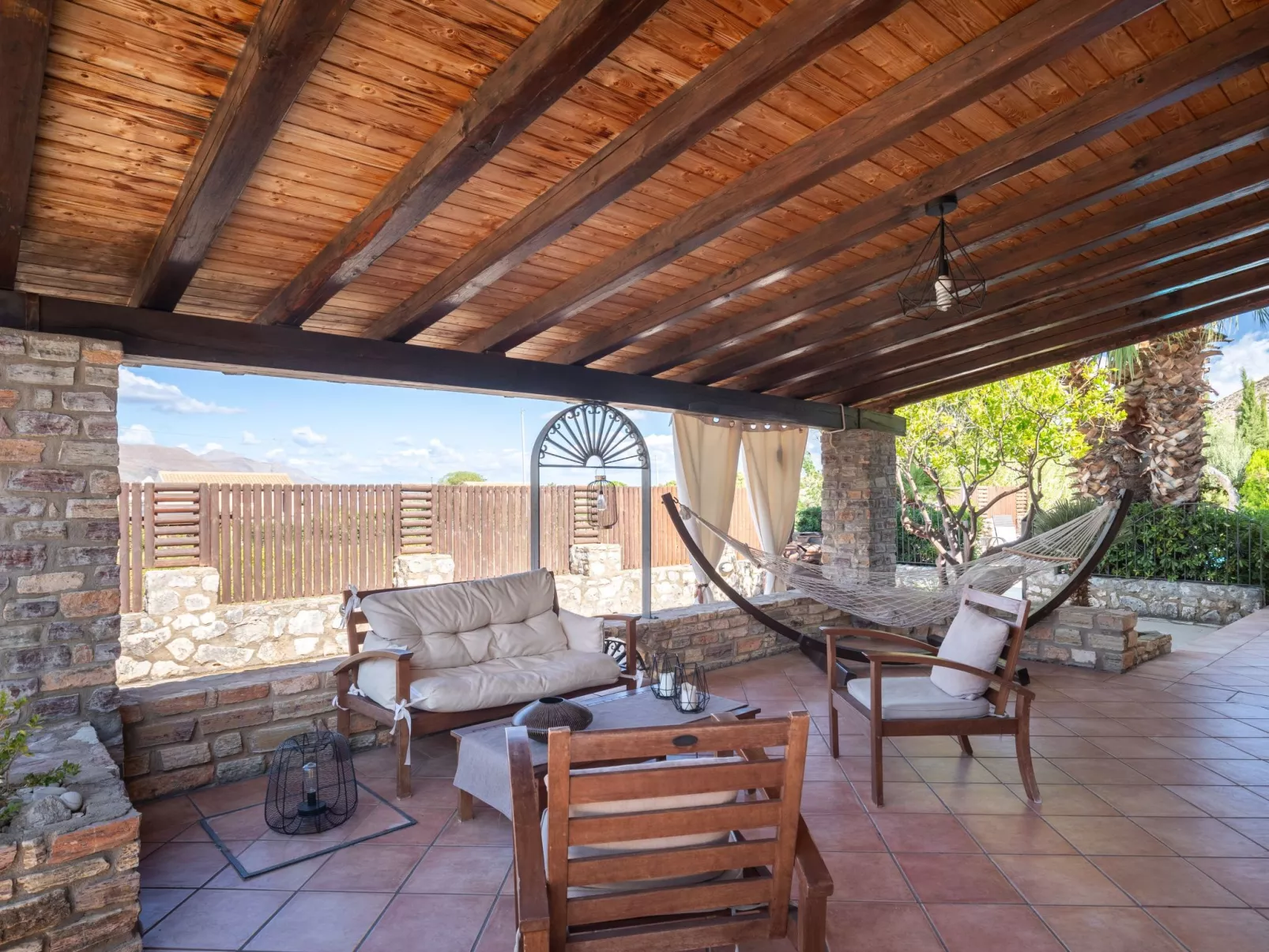 Ferienvilla "Nicole" mit Blick auf das Wasser-Outside