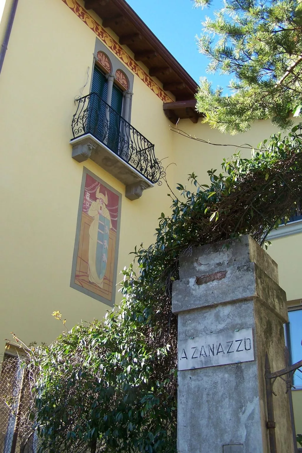 Wohnung mit privatem Garten in Villa-Outside