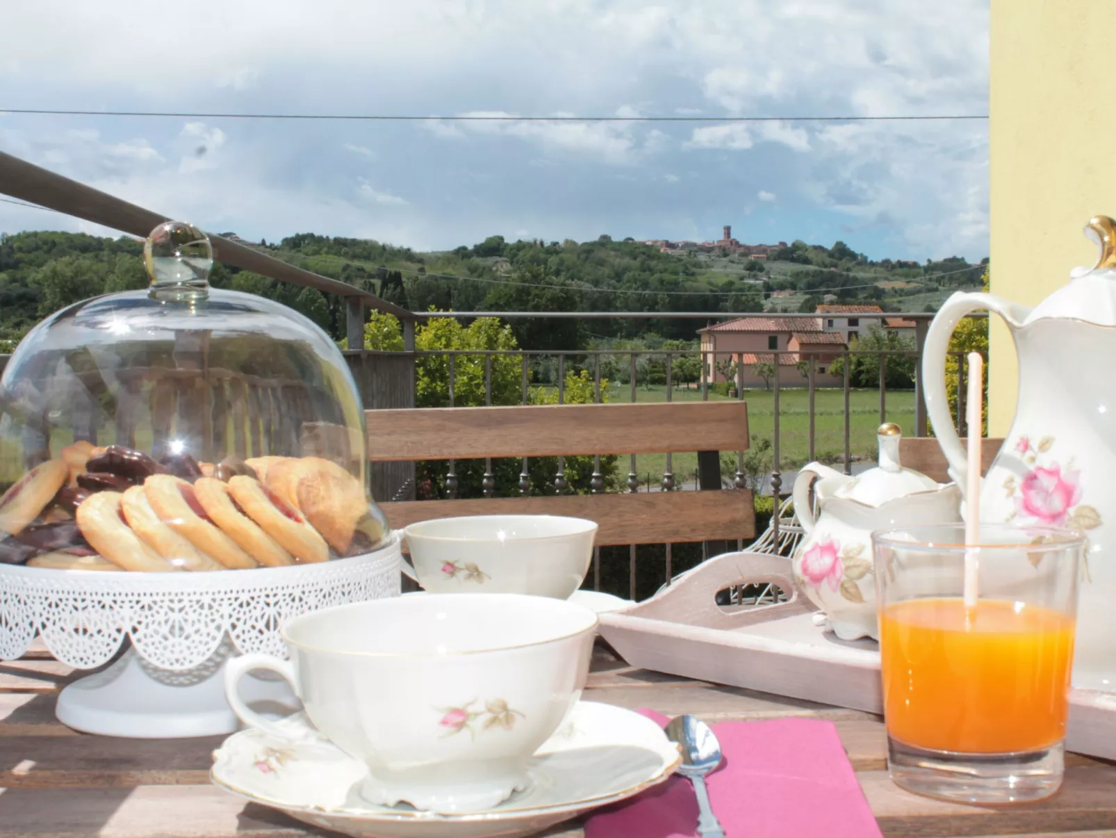 La Valinfiore Charmantes Haus-Draußen