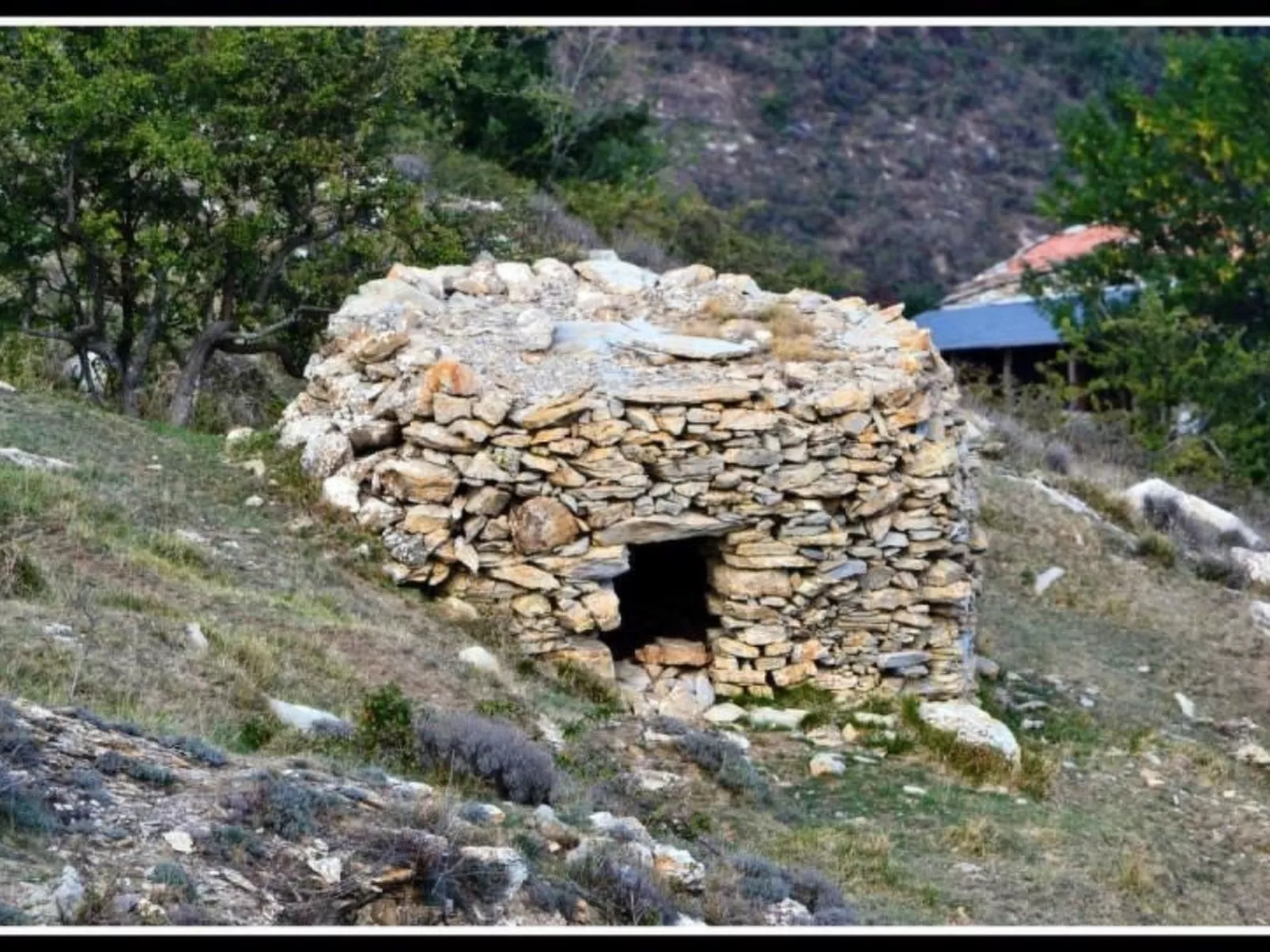 Villa in Borgomaro mit privatem Parkplatz-Draußen