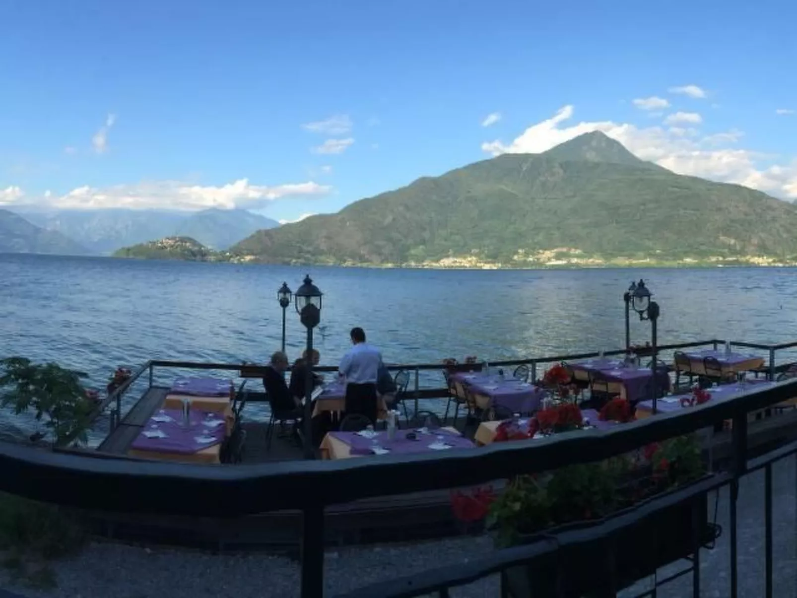 Wohnung Annetta mit Sicht auf See und Berge 75 m²-Drinnen