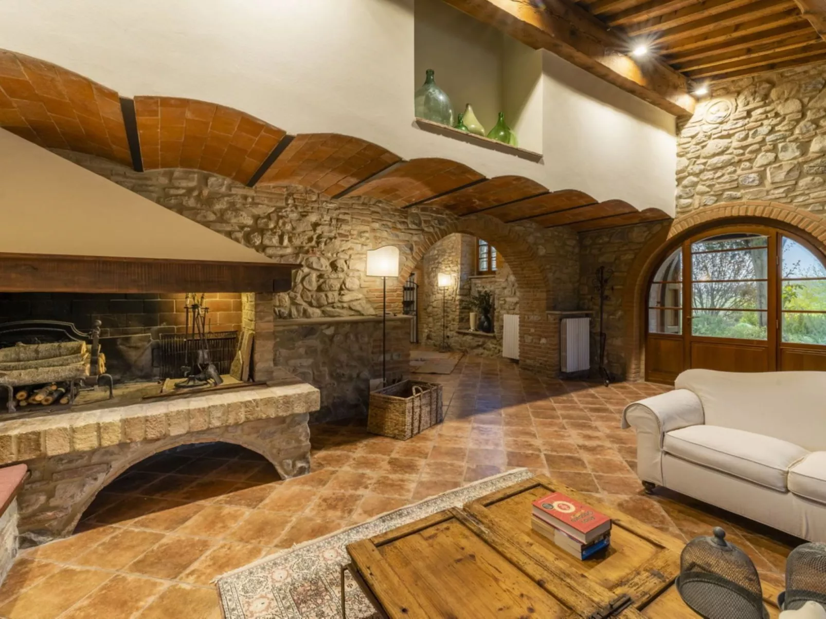 Villa mit privatem Pool und herrlichem Blick auf Pisa-Inside