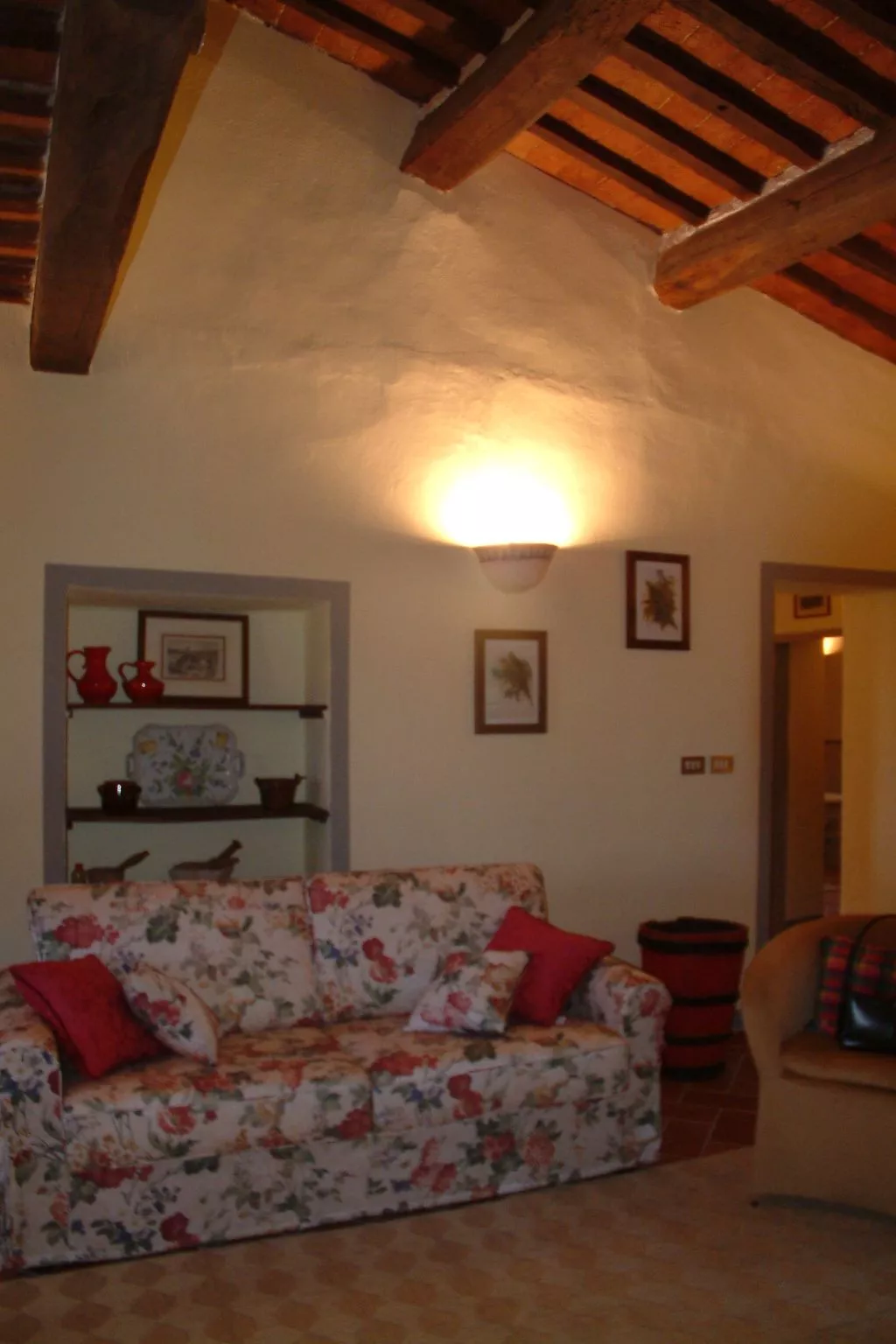 Villa 'Cimpoli casa' mit Garten und Grill-Inside