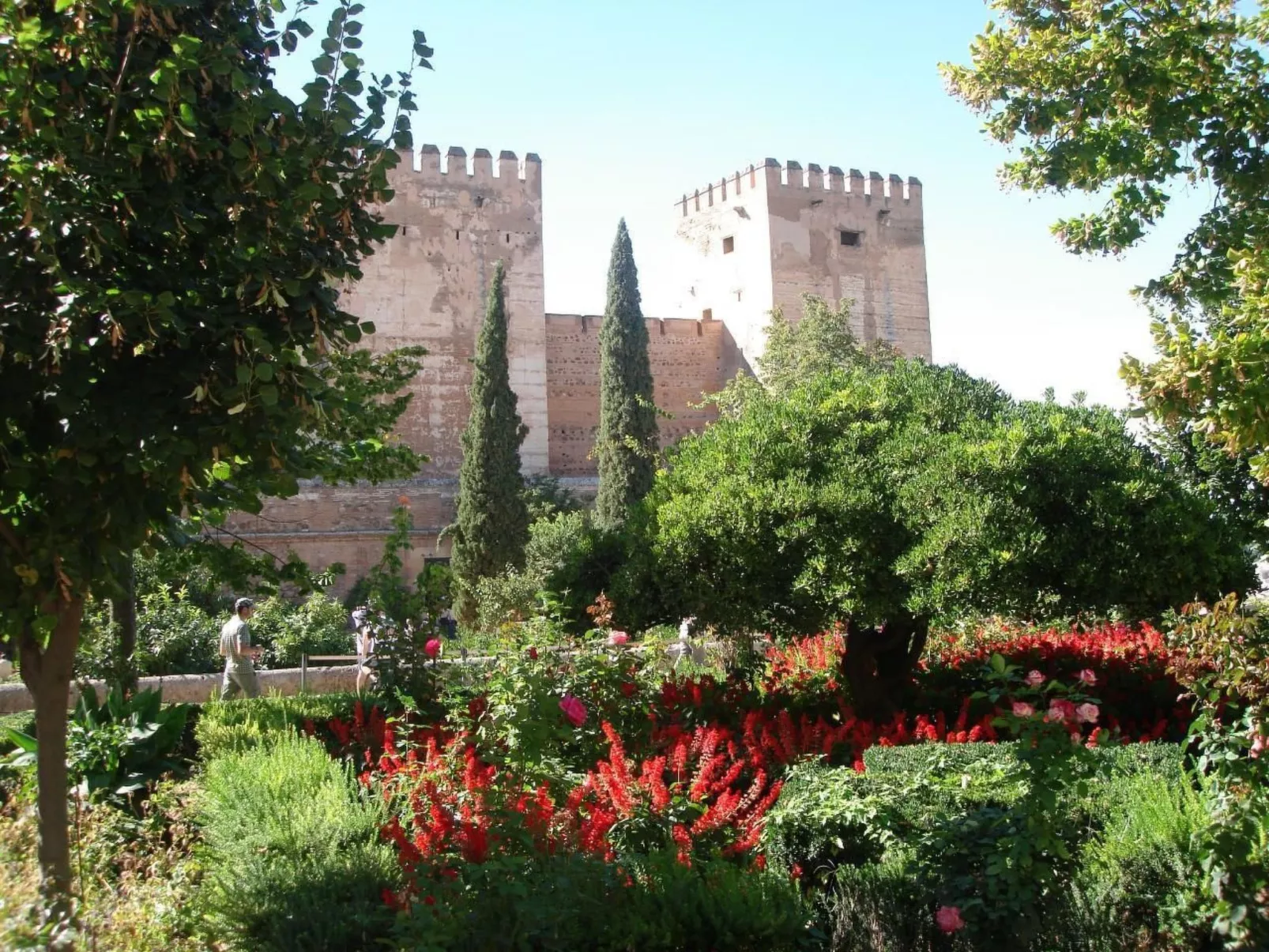 Gemütliches Ferienhaus in Tíjola mit Grill, Garten und Terrasse-Dehors