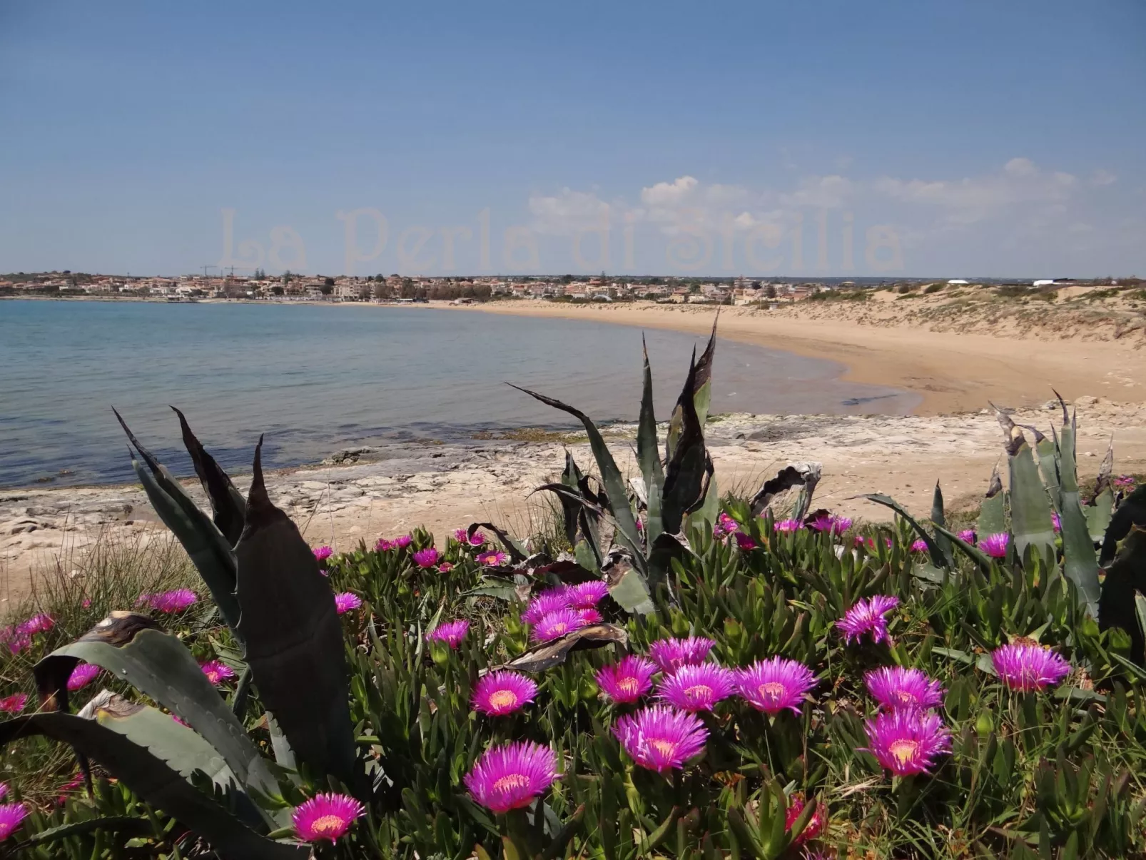 Schöner Bungalow direkt am Sandstrand auf Sizilien-Dehors