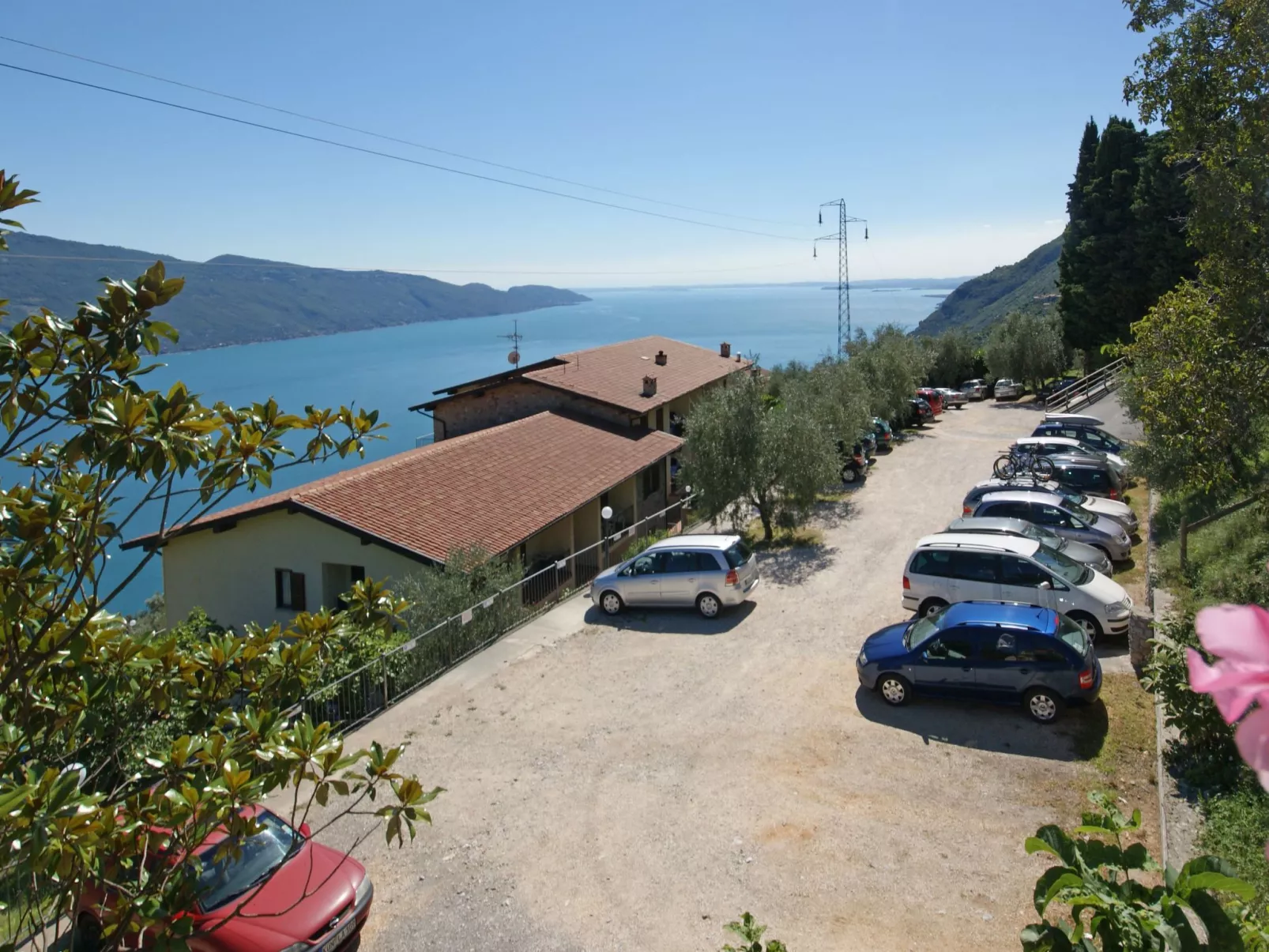 Dreizimmerwohnung mit Seeblick - Outside