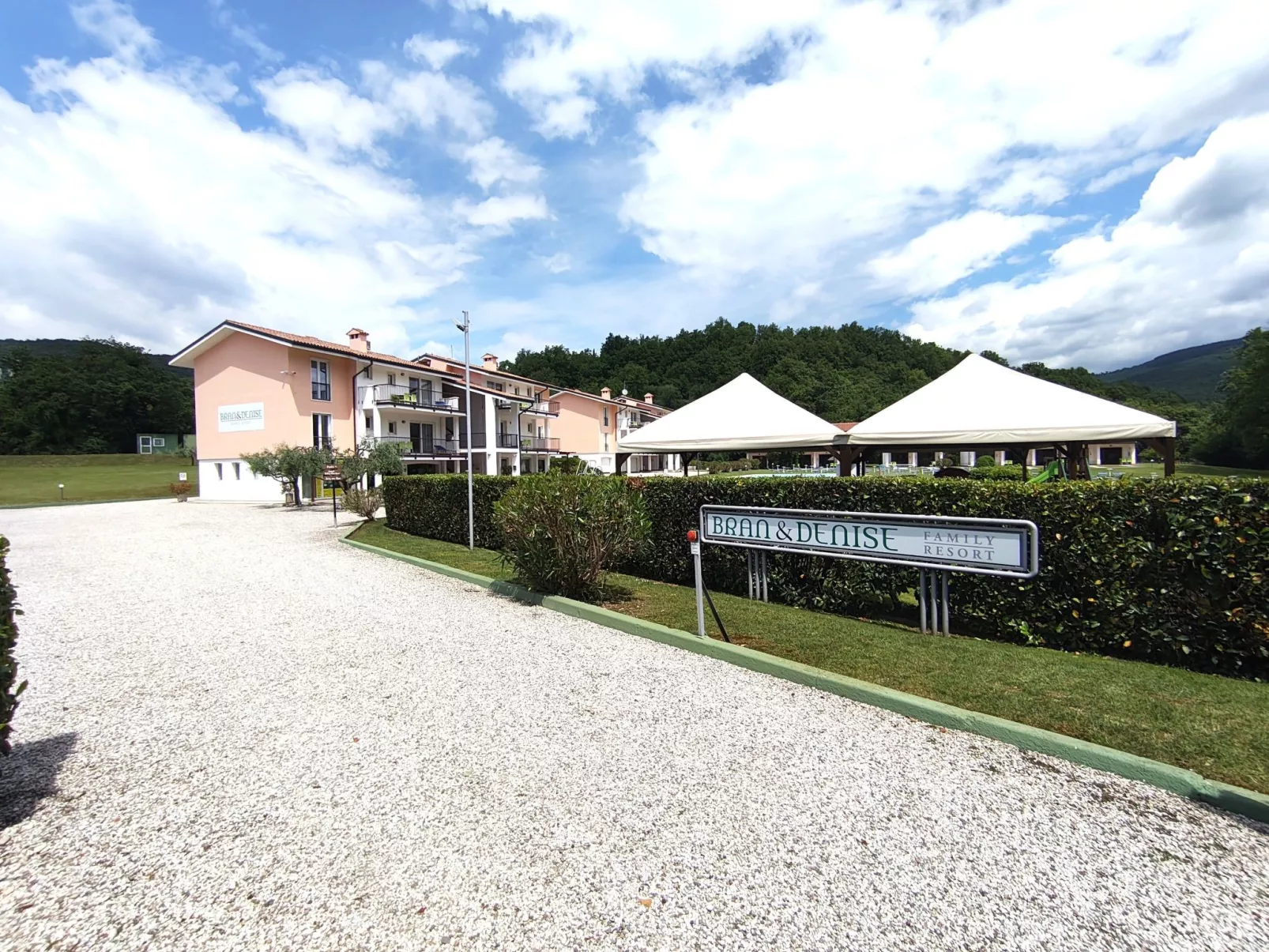 Wohnung in Costermano mit privatem Parkplatz-Dehors