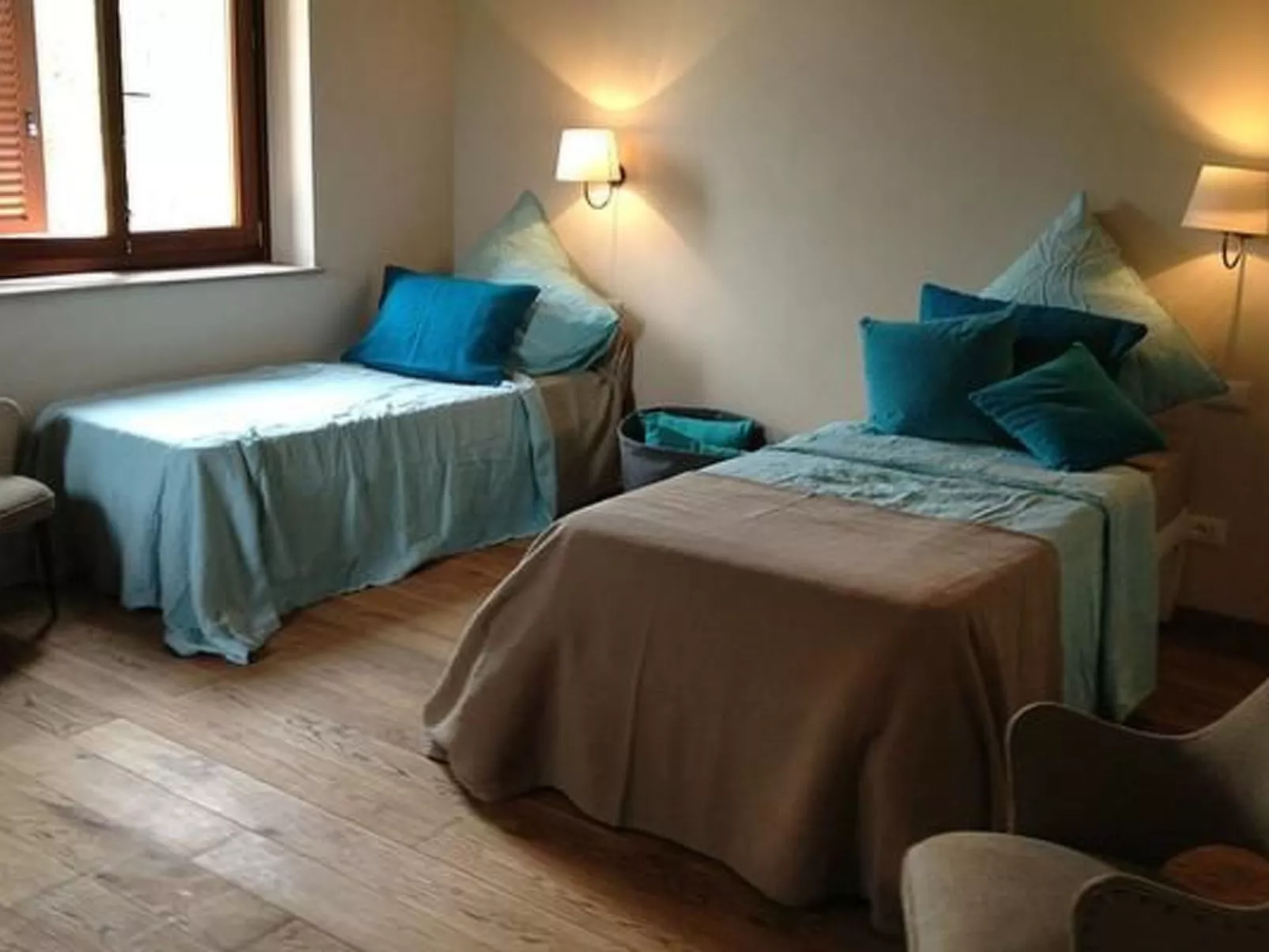 In Montescudaio mit Großem Garten-Dedans