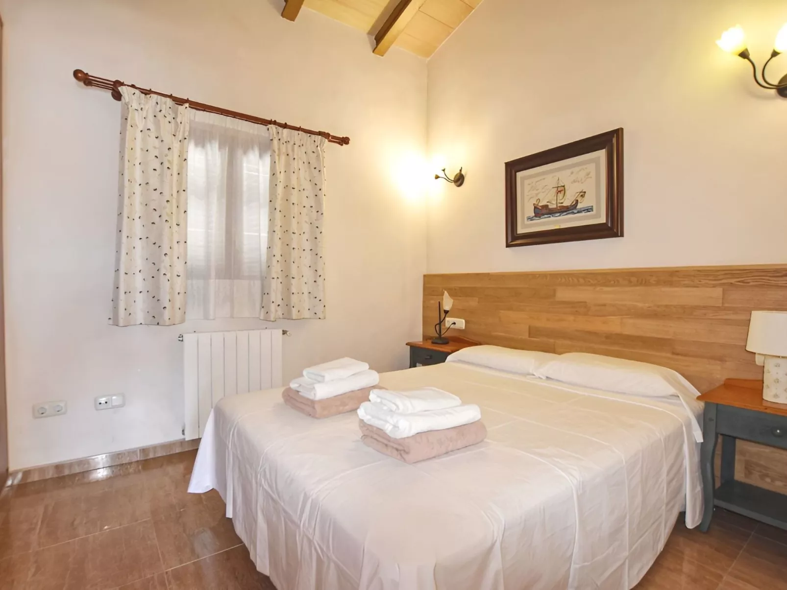 Finca mit großem eingezäunten Pool und Klimaanlage. - Inside