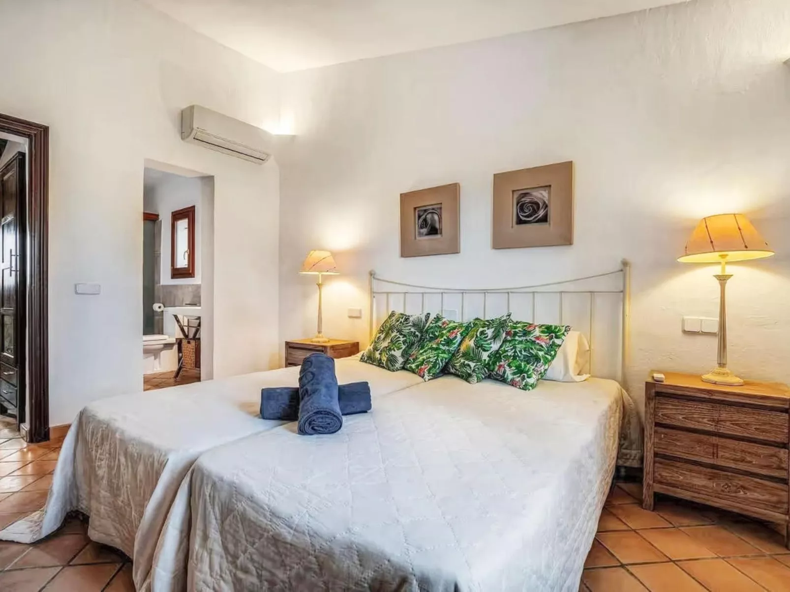 Bonita casa cerca del mar-Image-tags.info