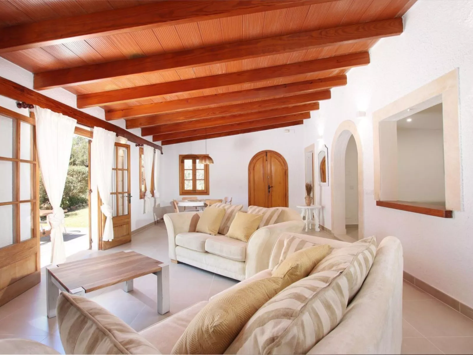 Villa Alegre, Pollensa-Inside