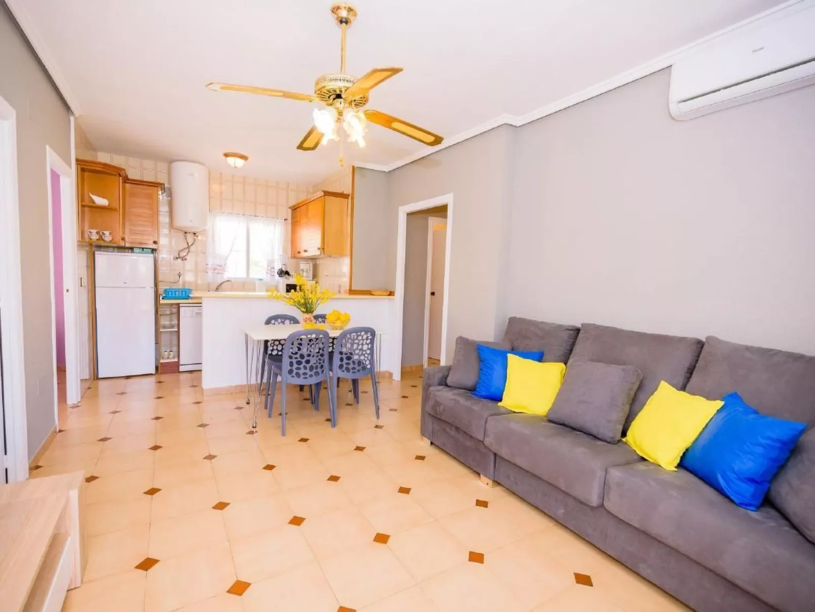 "Limonka" mit eigener Terrasse-Dedans