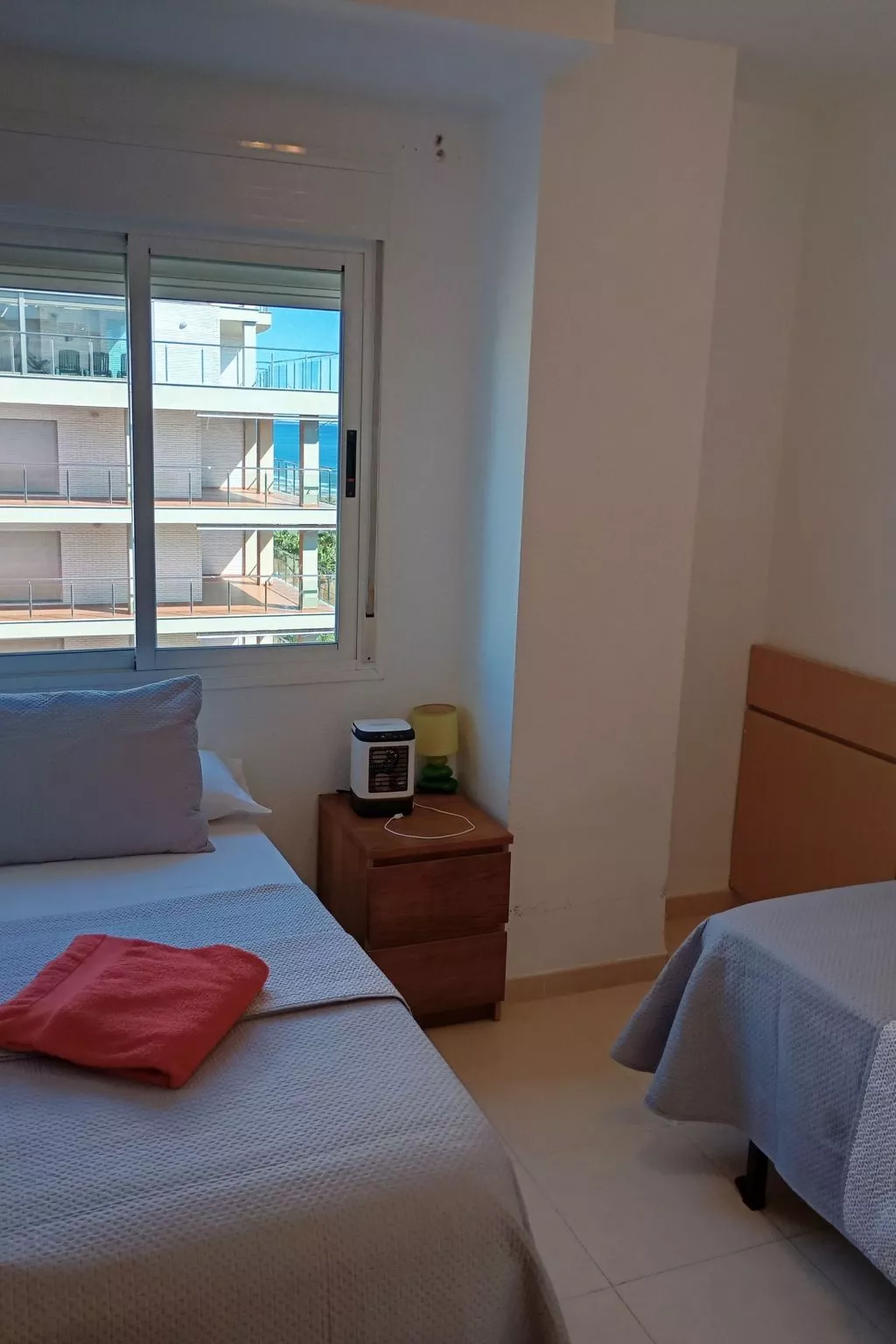 Drei-Schlafzimmer-Wohnung mit Blick auf das Meer-Dedans