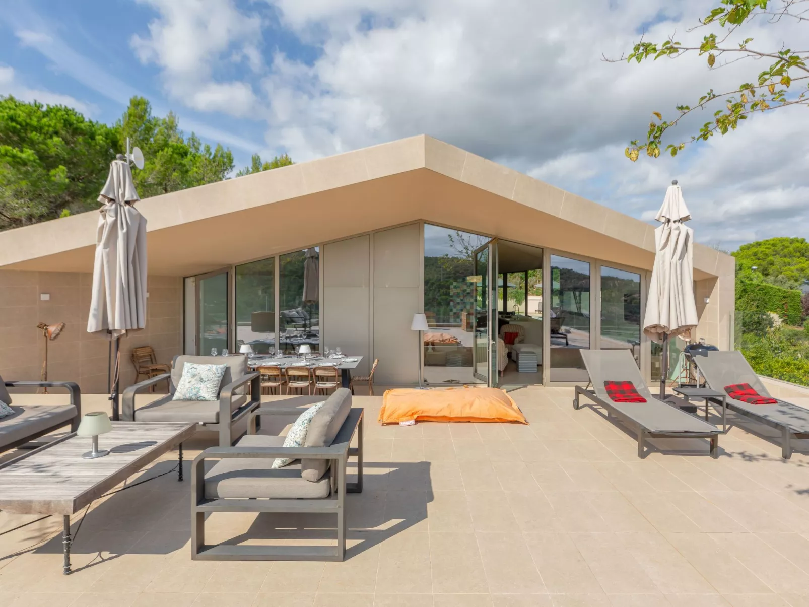 Ihr sorgloses Urlaubsziel-Dedans