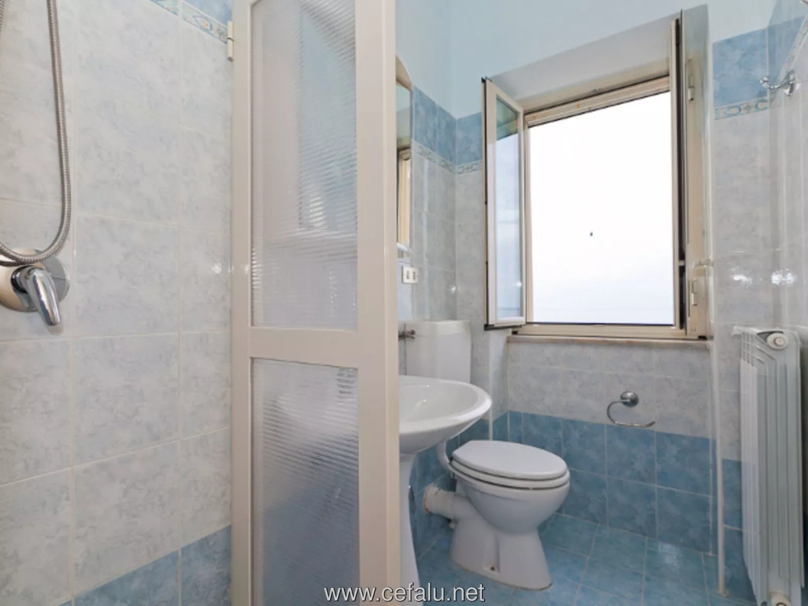 Lara-Terrasse-Image-tags.info