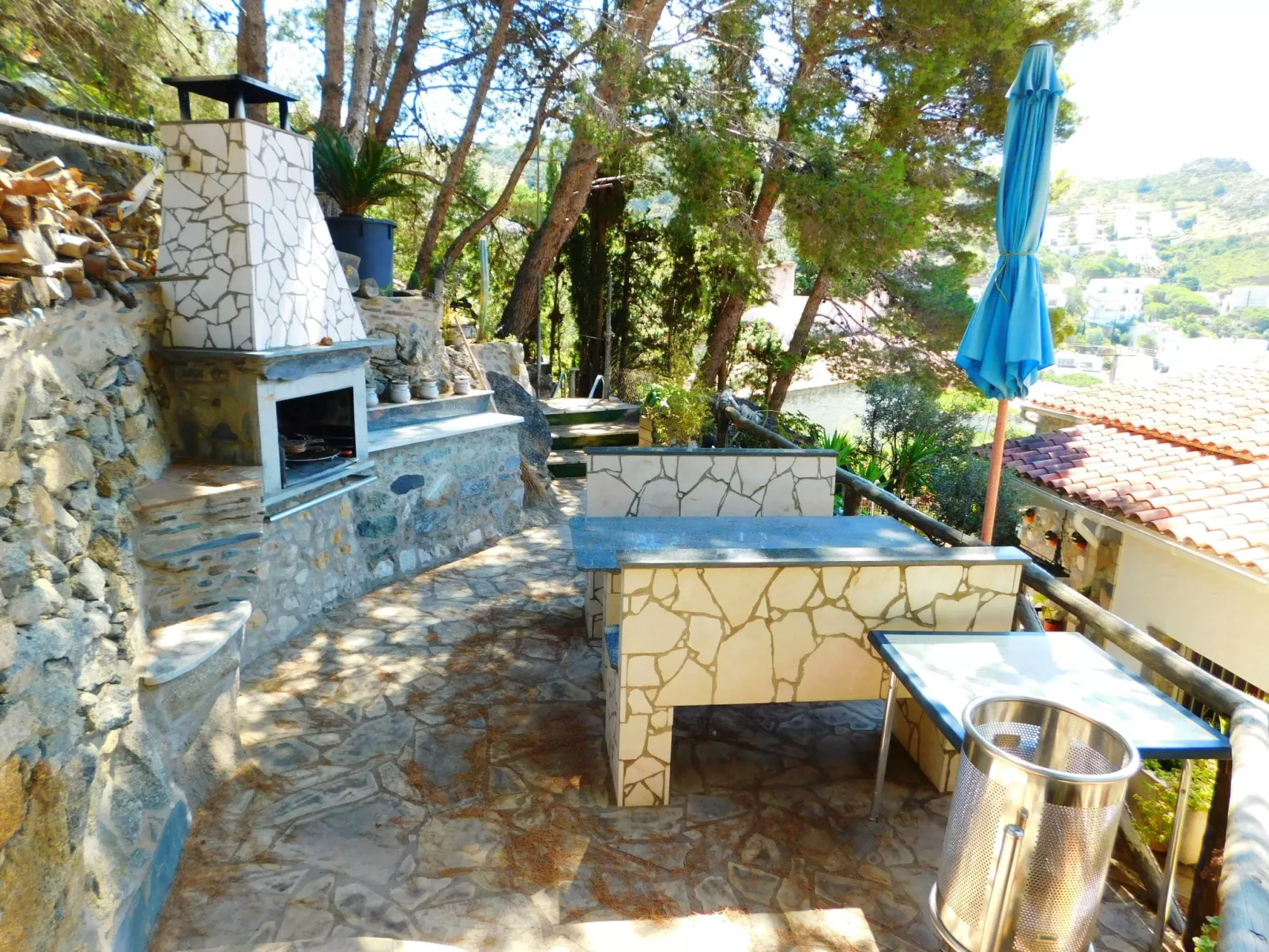 Wunderschönes Ferienhaus in Roses mit Großer Terrasse-Image-tags.info